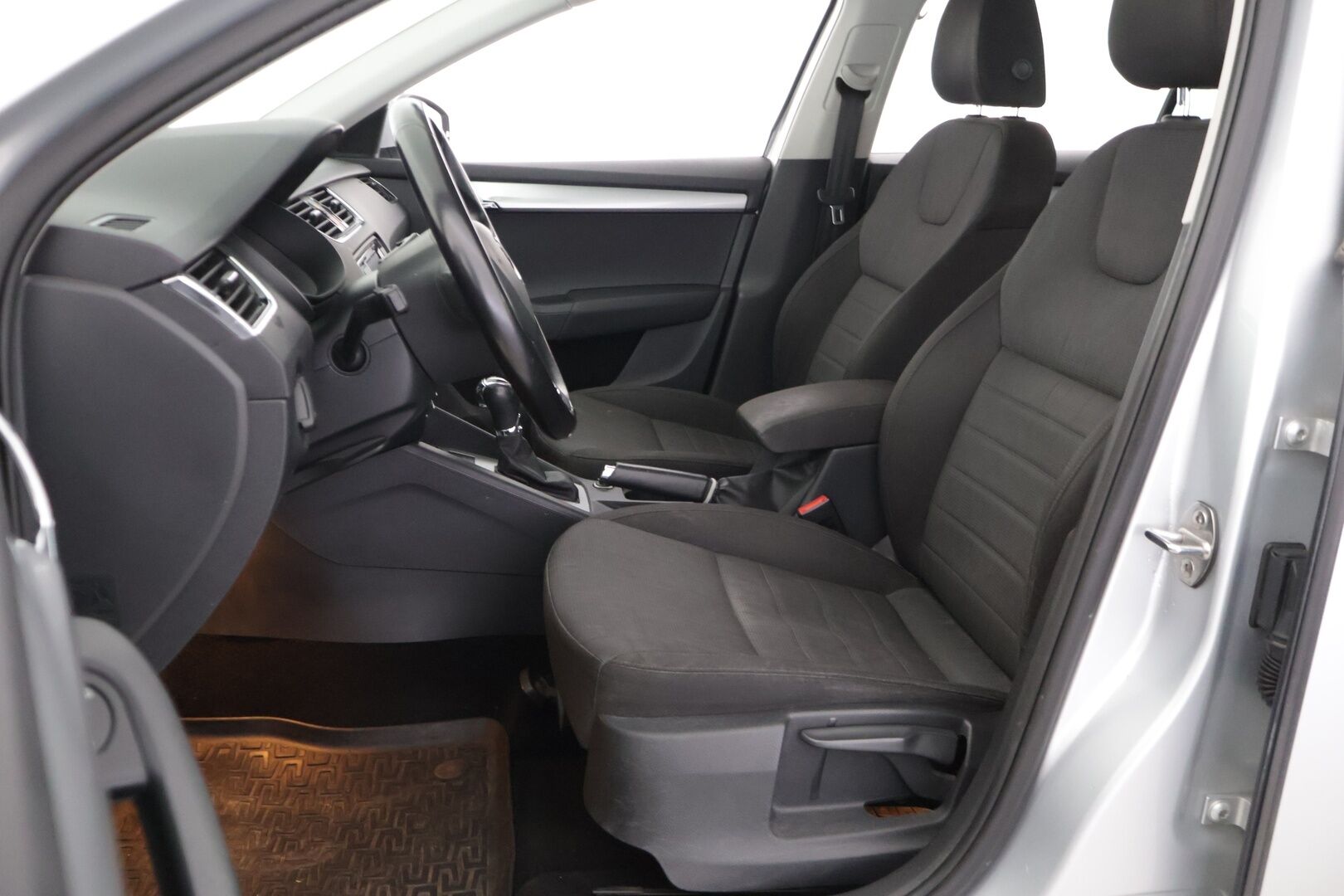 Skoda Octavia 2017 Combi 1,6 TDI Style DSG Autom. *YritysOutlet - Myydään vain yrityksille*