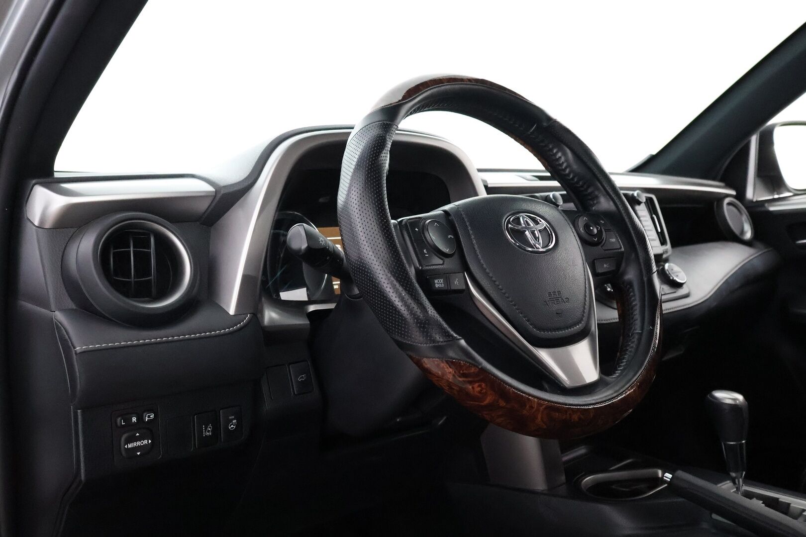 Toyota RAV4 2017 2,5 Hybrid AWD Style - Suomiauto / 360-Kamera / Vetokoukku / Lohko / BLIS / Vakkari / Sähköluukku / Ratinlämmitin