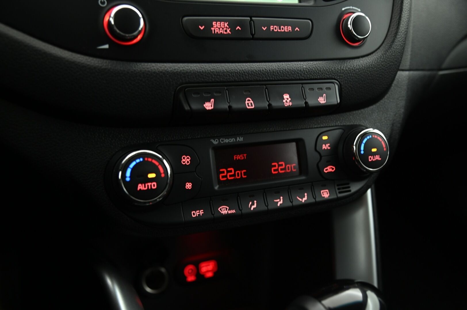 Kia cee'd 2017 1,6 EX SW DCT A/T* Suomi-auto / P. kamera / Lohkolämmitin / Vakkari /  Ratinlämmitin * - Juuri huollettu taloudellinen Suomi-auto! / Seuraava katsastus 02/27