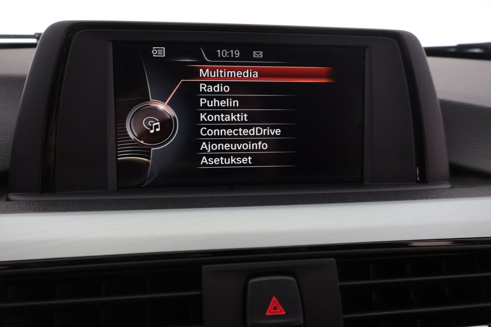 BMW 320 2017 F30 Sedan 320d A xDrive Business Exclusive Edition Sport *Suomi-auto / Tutkat edessä ja takana / Vakkari / Nahkasisusta / Sport-penkit* - *Juuri katsastettu / Adapt. LED-ajovalot / Hifi / 2x Renkaat & Vanteet / Lämmitettävä M-sport ratti /  Ei Adblue-järjestelmää* - HULLUT AVAJAISHULINAT KORKOTARJOUS 3,29 %