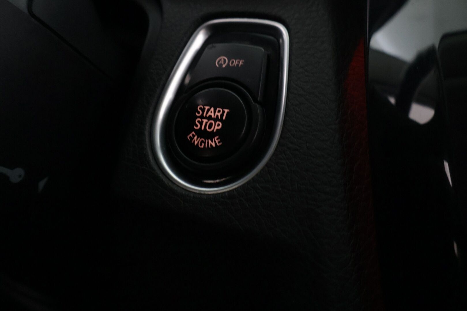 BMW 320 2017 F30 Sedan 320d A xDrive Business Exclusive Edition Sport *Suomi-auto / Tutkat edessä ja takana / Vakkari / Nahkasisusta / Sport-penkit* - *Juuri katsastettu / Adapt. LED-ajovalot / Hifi / 2x Renkaat & Vanteet / Lämmitettävä M-sport ratti /  Ei Adblue-järjestelmää* - HULLUT AVAJAISHULINAT KORKOTARJOUS 3,29 %