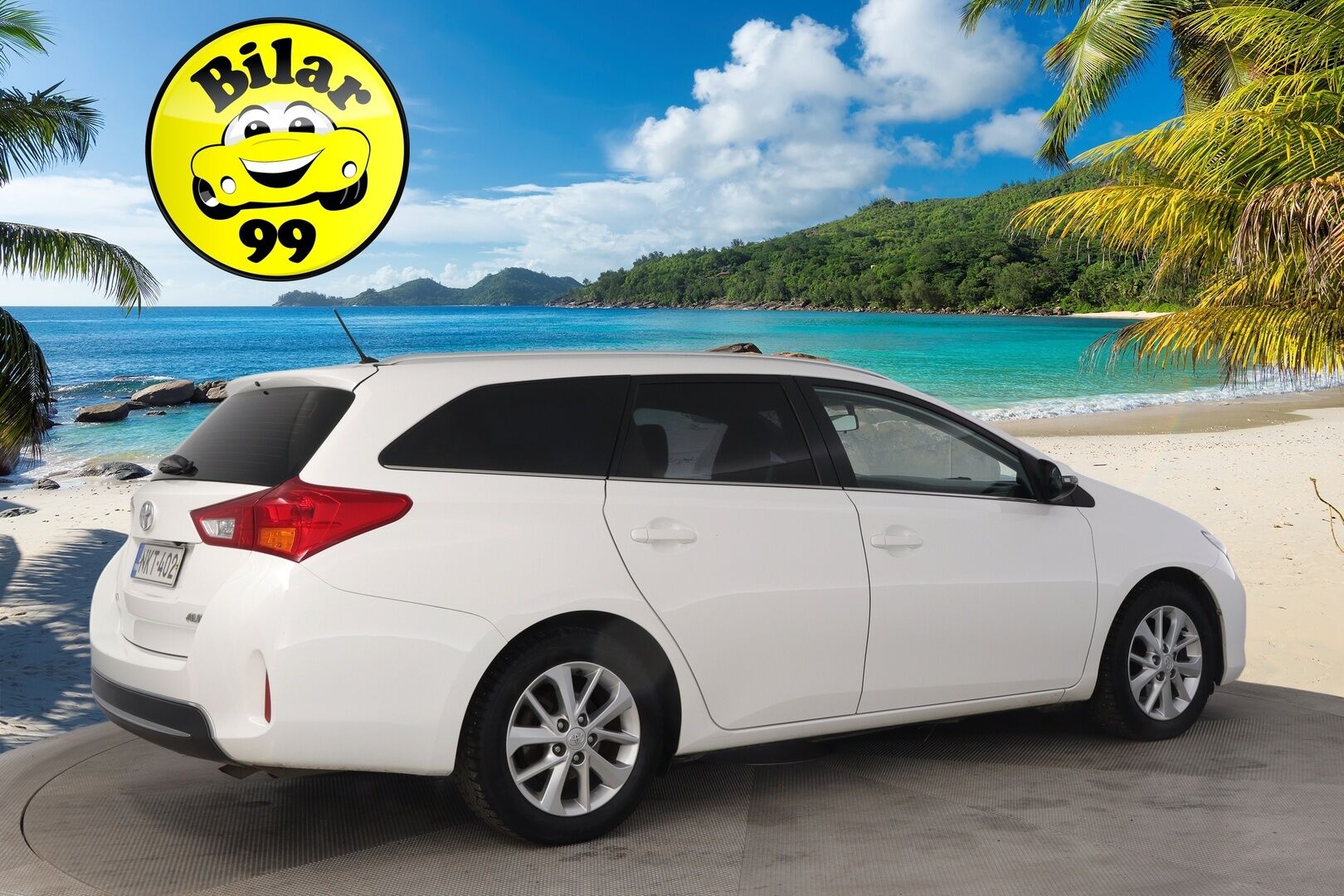 Toyota Auris 2014 Touring Sports 1,6 Valvematic Active Edition Multidrive S *Kamera / Lohko / Navi / Vakkari / BT* - 2x renkaat aluilla / Juuri huollettu / Led lisävalo 