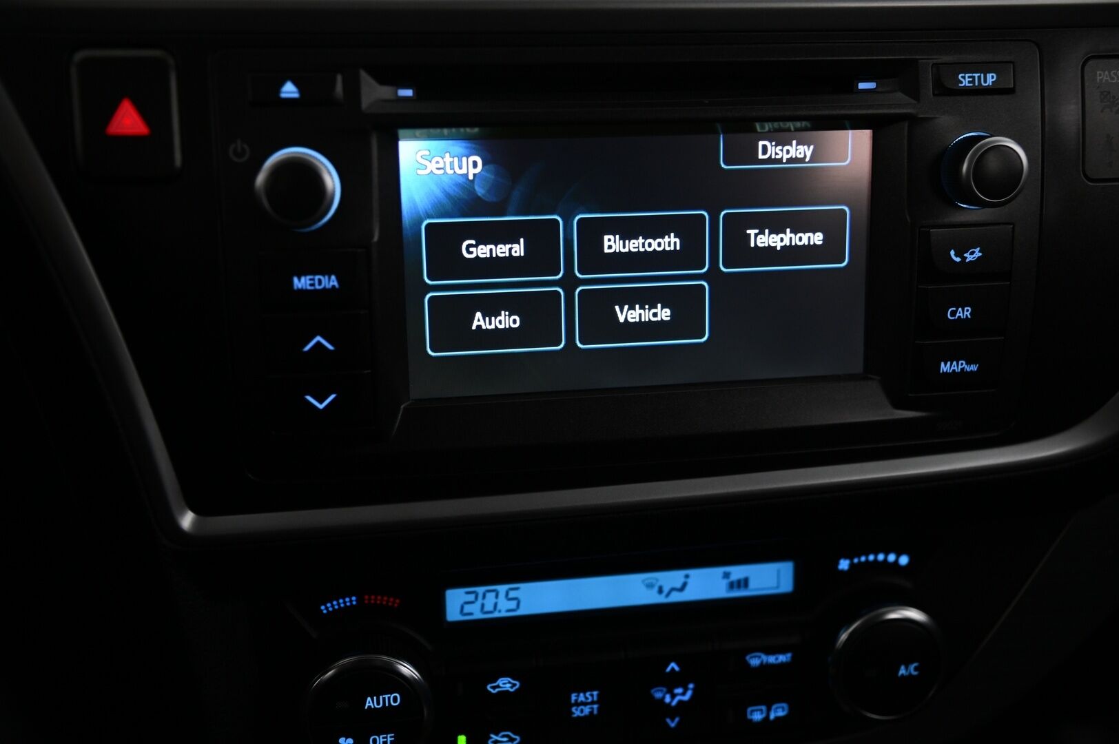 Toyota Auris 2014 Touring Sports 1,6 Valvematic Active Edition Multidrive S *Kamera / Lohko / Navi / Vakkari / BT* - 2x renkaat aluilla / Juuri huollettu / Led lisävalo 