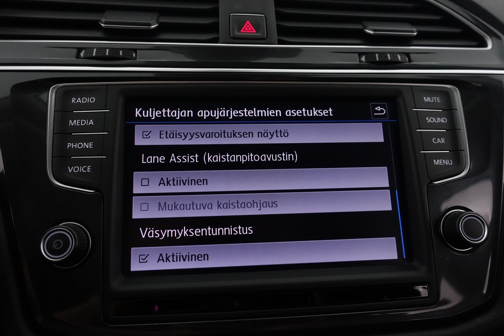 Volkswagen Tiguan 2017 Highline 2,0 TSI 132 kW (180 hv) 4MOTION DSG-automaatti - Juuri Katsastettu! | Digimittaristo | ACC | Webasto | Vetokoukku | Carplay&Android Auto | Suomi-auto | Tutkat |