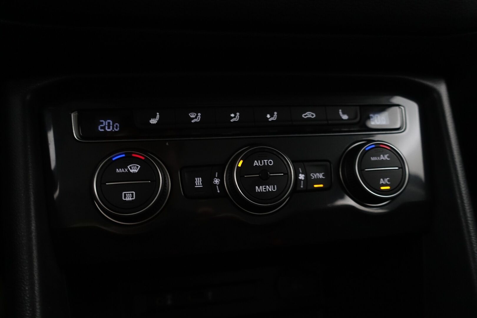 Volkswagen Tiguan 2017 Highline 2,0 TSI 132 kW (180 hv) 4MOTION DSG-automaatti - Juuri Katsastettu! | Digimittaristo | ACC | Webasto | Vetokoukku | Carplay&Android Auto | Suomi-auto | Tutkat |
