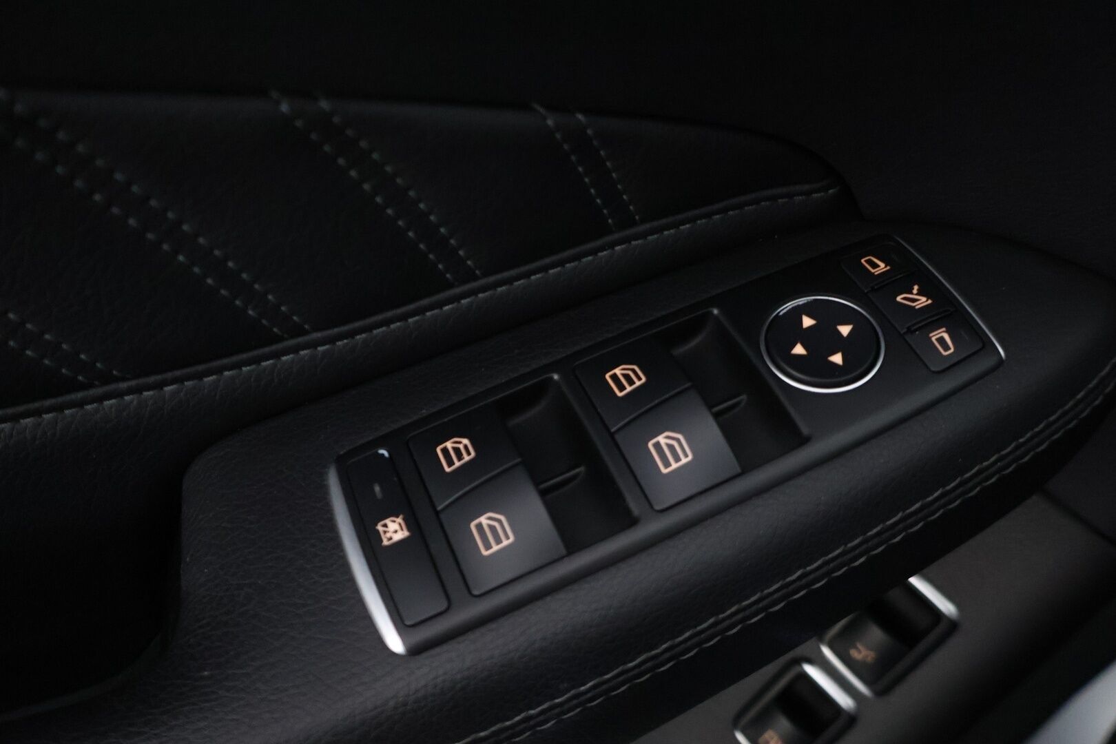 Mercedes-Benz GLE 2015 500 e 4MATIC AMG - H&K | Comand | LED | BLIS | Lane assist | IHC+ | Nahat | Juuri huollettu