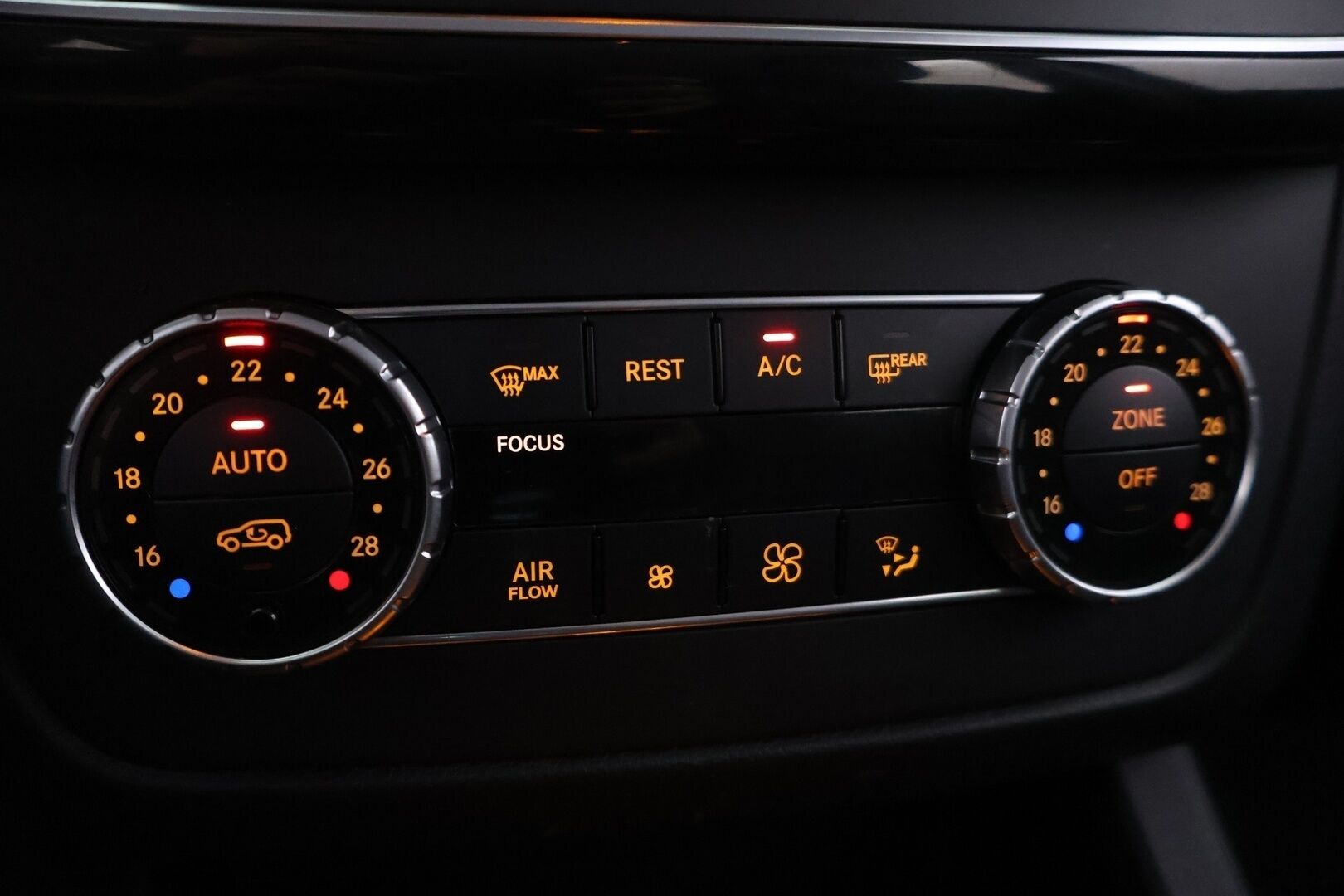 Mercedes-Benz GLE 2015 500 e 4MATIC AMG - H&K | Comand | LED | BLIS | Lane assist | IHC+ | Nahat | Juuri huollettu
