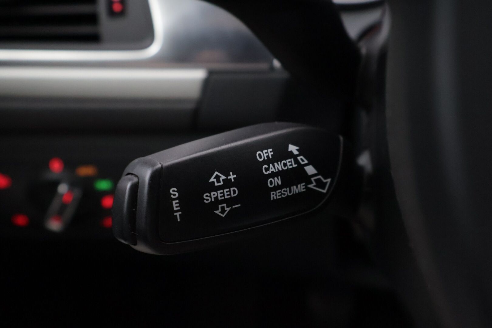 Audi A6 2011 Avant 2,0 TDI 130 kW Start-Stop - S-Line ulkopaketti | Sporttipenkit | Xenon | Vakkari | Lohkolämmitin ja sisäpistoke