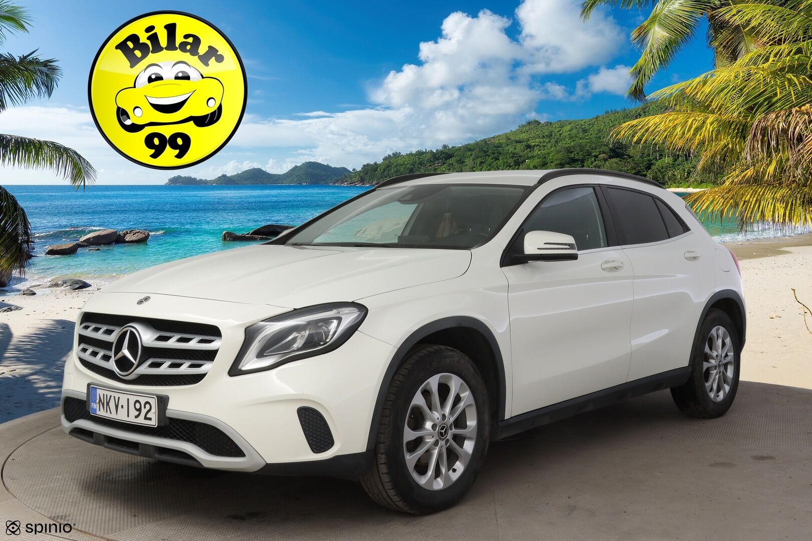 Mercedes-Benz GLA 2018 220 d 4Matic A Premium Business * Webasto / LED valot / Navi / P.kamera / Vakkari / Puolinahat * - *2x renkaat vanteilla / Asiallisesti huollettu / Facelift *