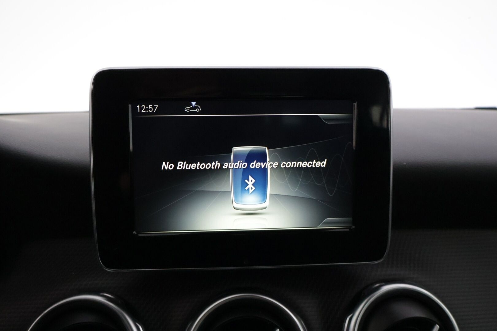 Mercedes-Benz GLA 2018 220 d 4Matic A Premium Business * Webasto / LED valot / Navi / P.kamera / Vakkari / Puolinahat * - *2x renkaat vanteilla / Asiallisesti huollettu / Facelift *