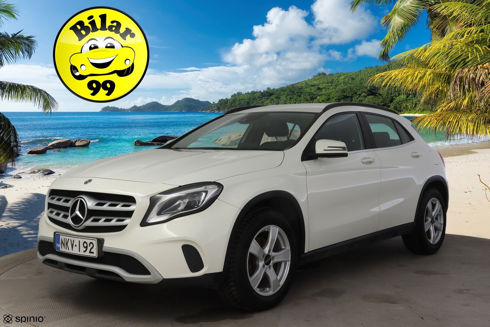 Mercedes-Benz GLA 2018 220 d 4Matic A Premium Business * Webasto / LED valot / Navi / P.kamera / Vakkari / Puolinahat * - *2x renkaat vanteilla / Asiallisesti huollettu / Facelift *