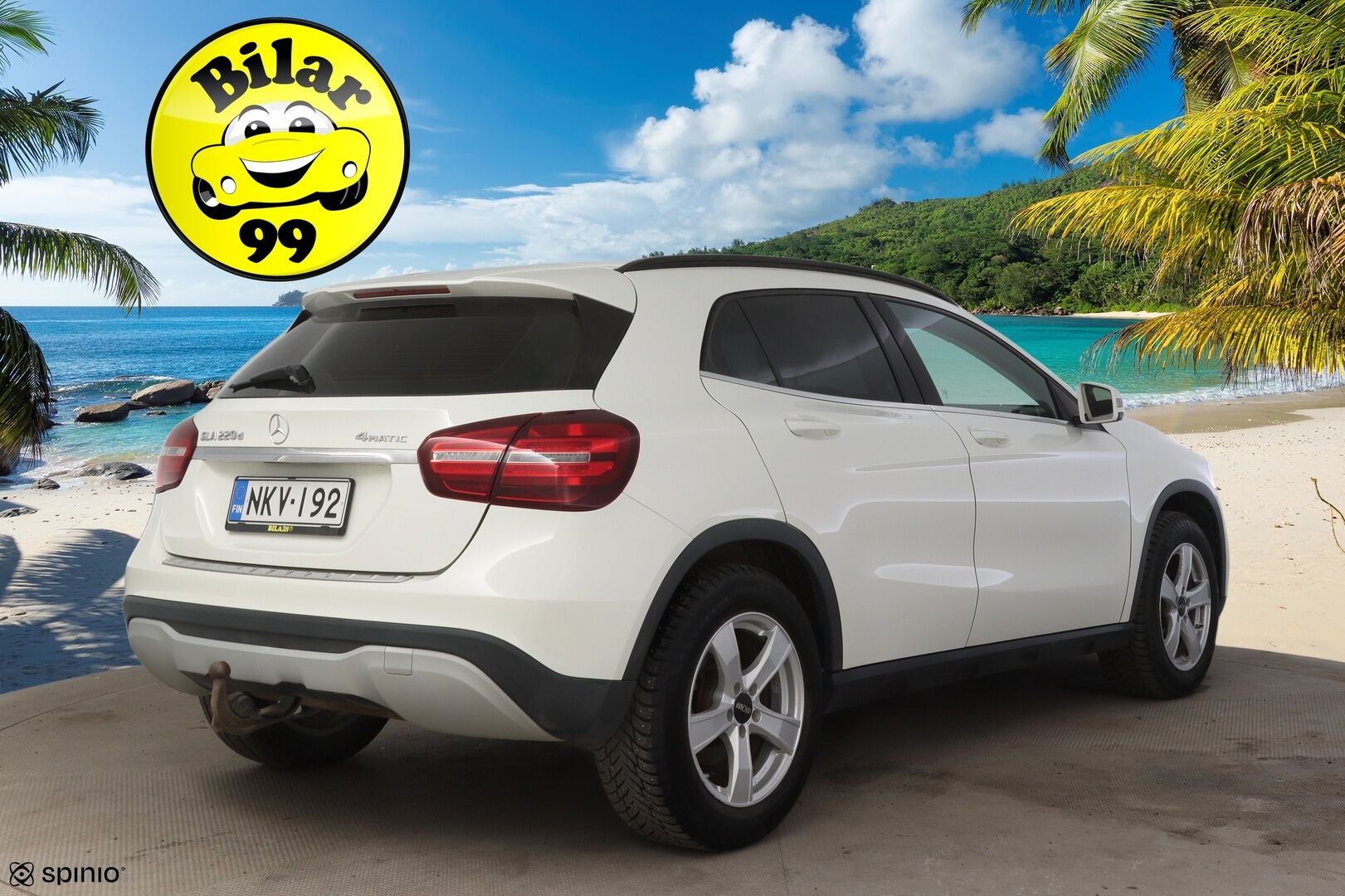 Mercedes-Benz GLA 2018 220 d 4Matic A Premium Business * Webasto / LED valot / Navi / P.kamera / Vakkari / Puolinahat * - *2x renkaat vanteilla / Asiallisesti huollettu / Facelift *