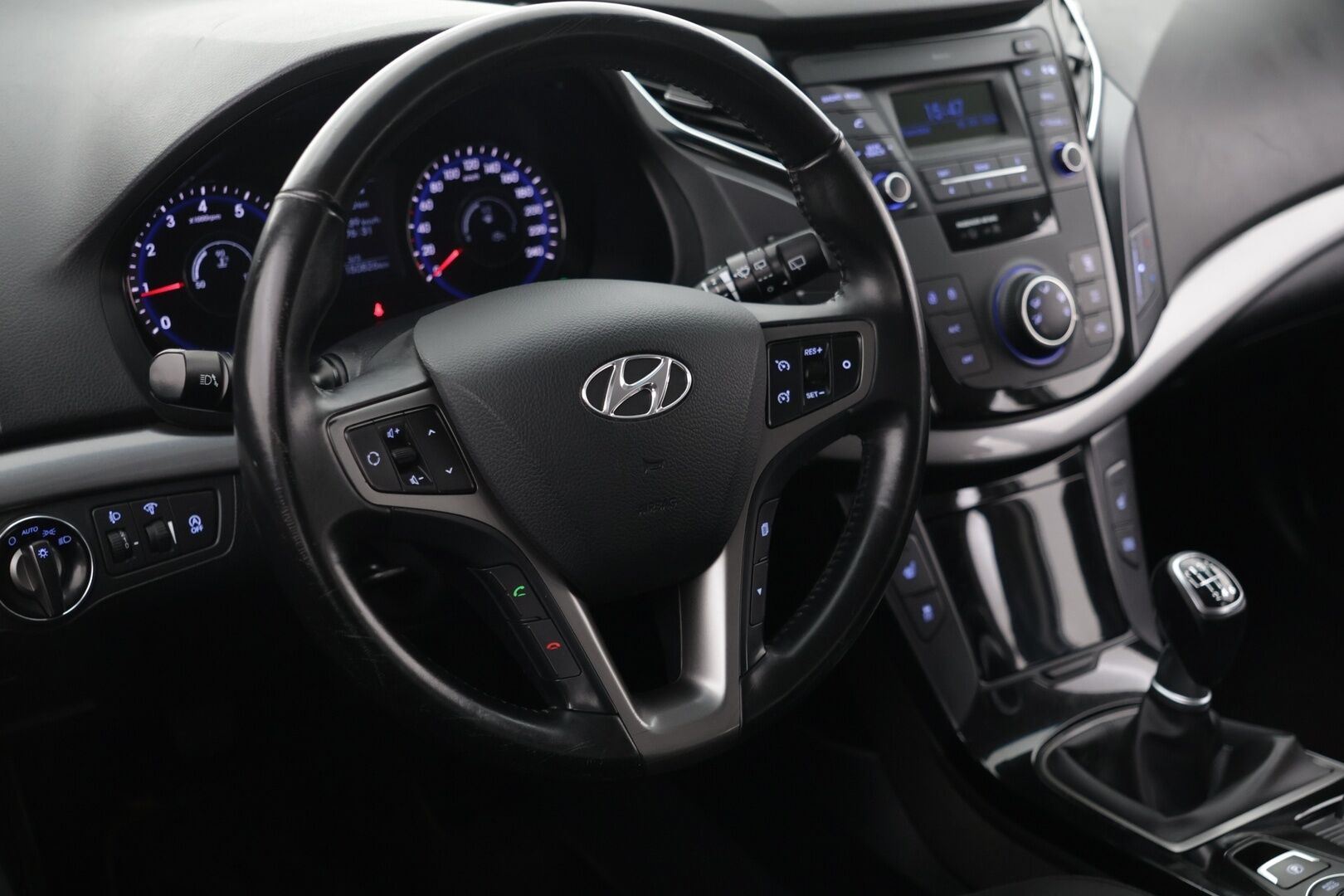 Hyundai i40 Wagon 2018 1,6 6MT ISG Classic * Vakkari / Bluetooth / Ilmastointi * - 2-omisteinen / Suomi-auto / 2 x hyväkuntoiset renkaat - HULLUT AVAJAISHULINAT KORKOTARJOUS 3,29 %