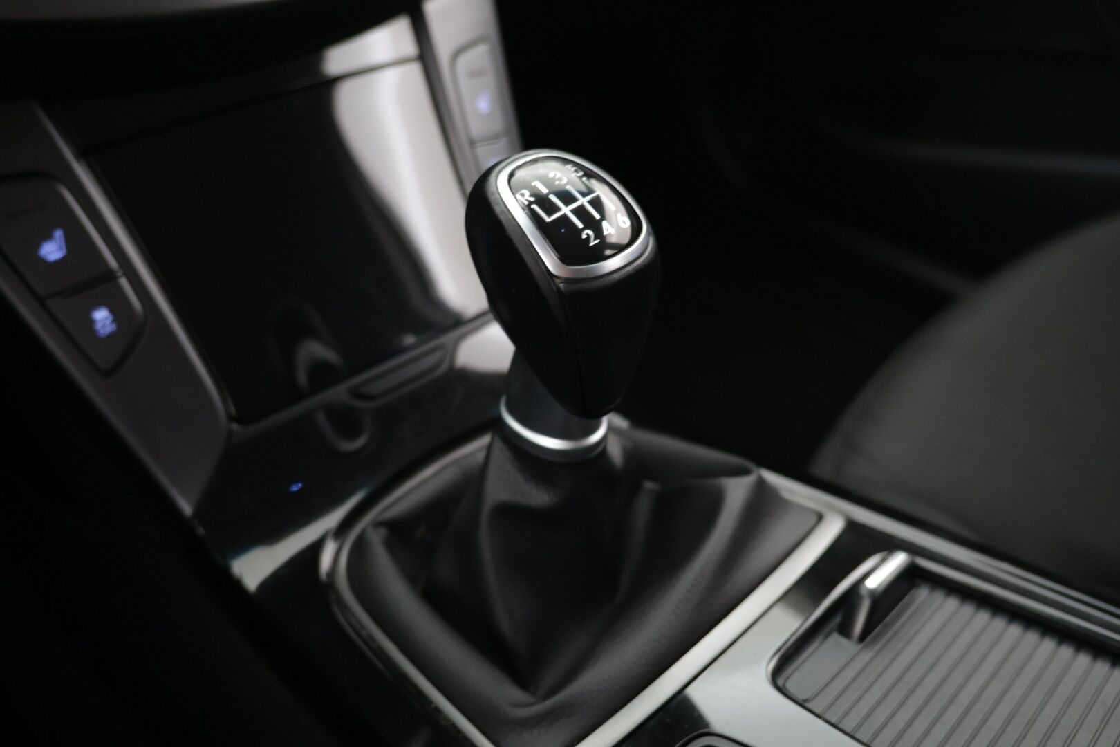 Hyundai i40 Wagon 2018 1,6 6MT ISG Classic * Vakkari / Bluetooth / Ilmastointi * - 2-omisteinen / Suomi-auto / 2 x hyväkuntoiset renkaat - HULLUT AVAJAISHULINAT KORKOTARJOUS 3,29 %