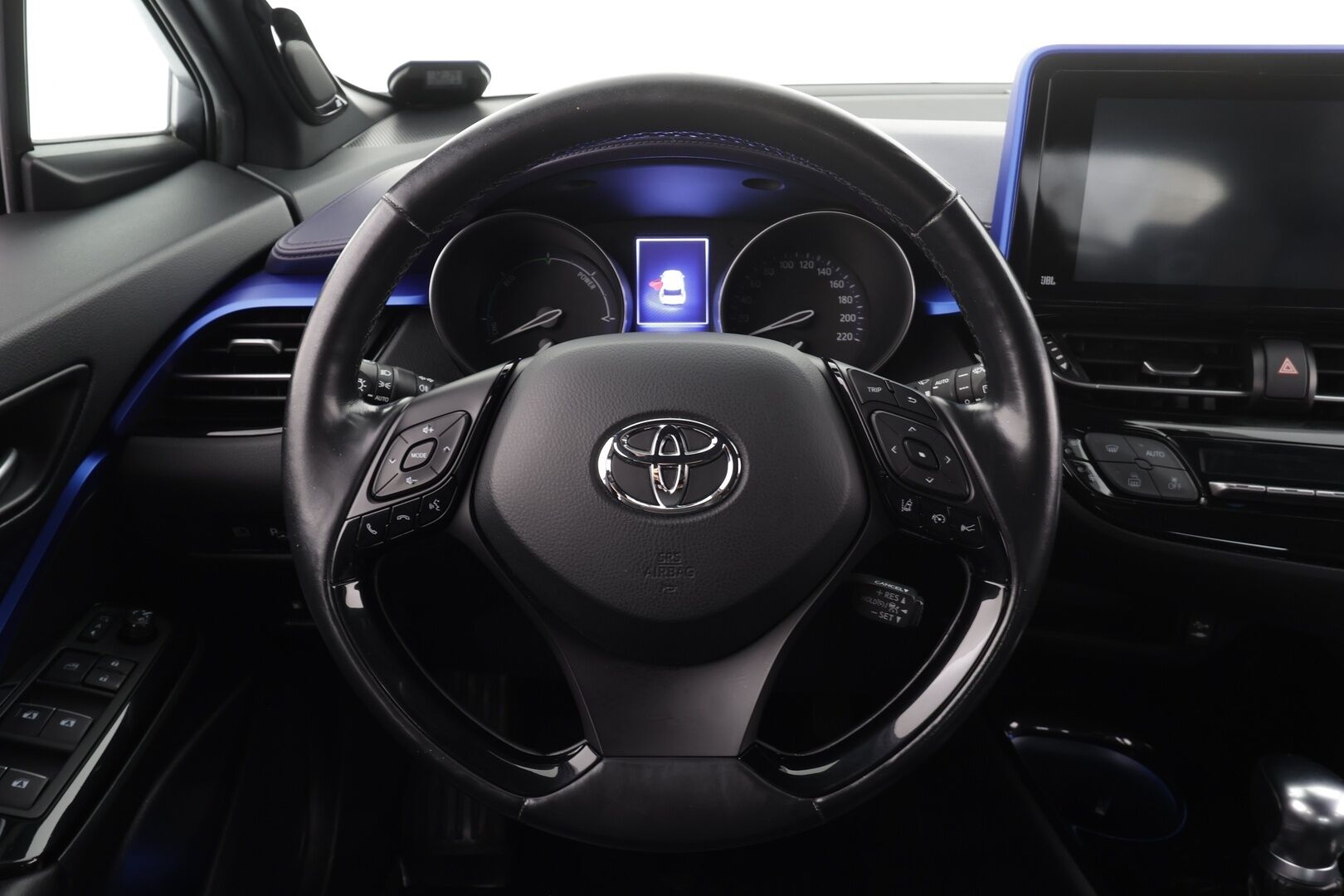 Toyota C-HR 2017 1,8 Hybrid Premium * Nahat / JBL / ACC / P.kamera / LED / Navi / Lohkolämmitin / KeylessGo * - Suomi-auto / Kahdet renkaat aluvanteilla