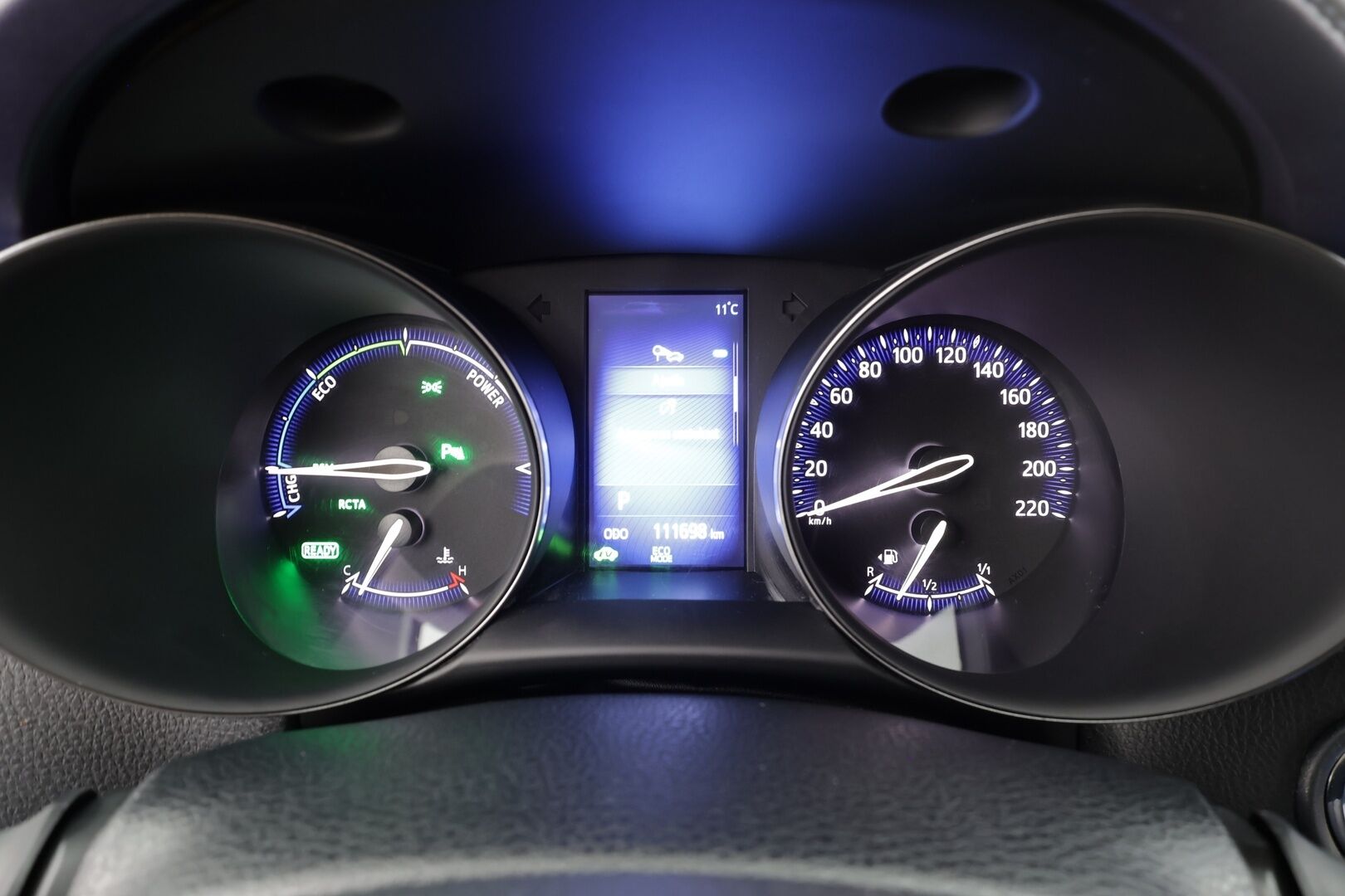 Toyota C-HR 2017 1,8 Hybrid Premium * Nahat / JBL / ACC / P.kamera / LED / Navi / Lohkolämmitin / KeylessGo * - Suomi-auto / Kahdet renkaat aluvanteilla