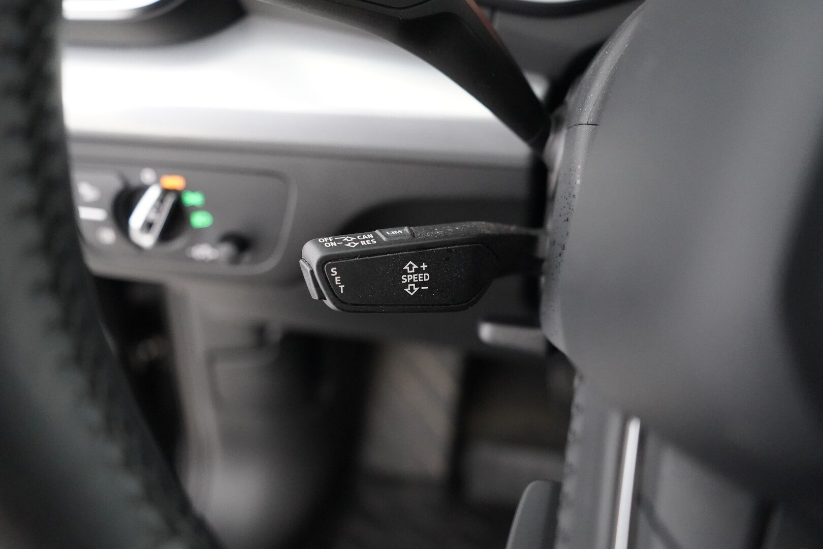 Audi Q5 2018 2.0 TDI Business Sport 120 kW Quattro S tronic - Digimittaristo | Webasto | Sport-penkit | Tutkat | Taittuva koukku | Suomi-auto | 2x renkaat | Juuri huollettu | Hihna vaihdettu 2024