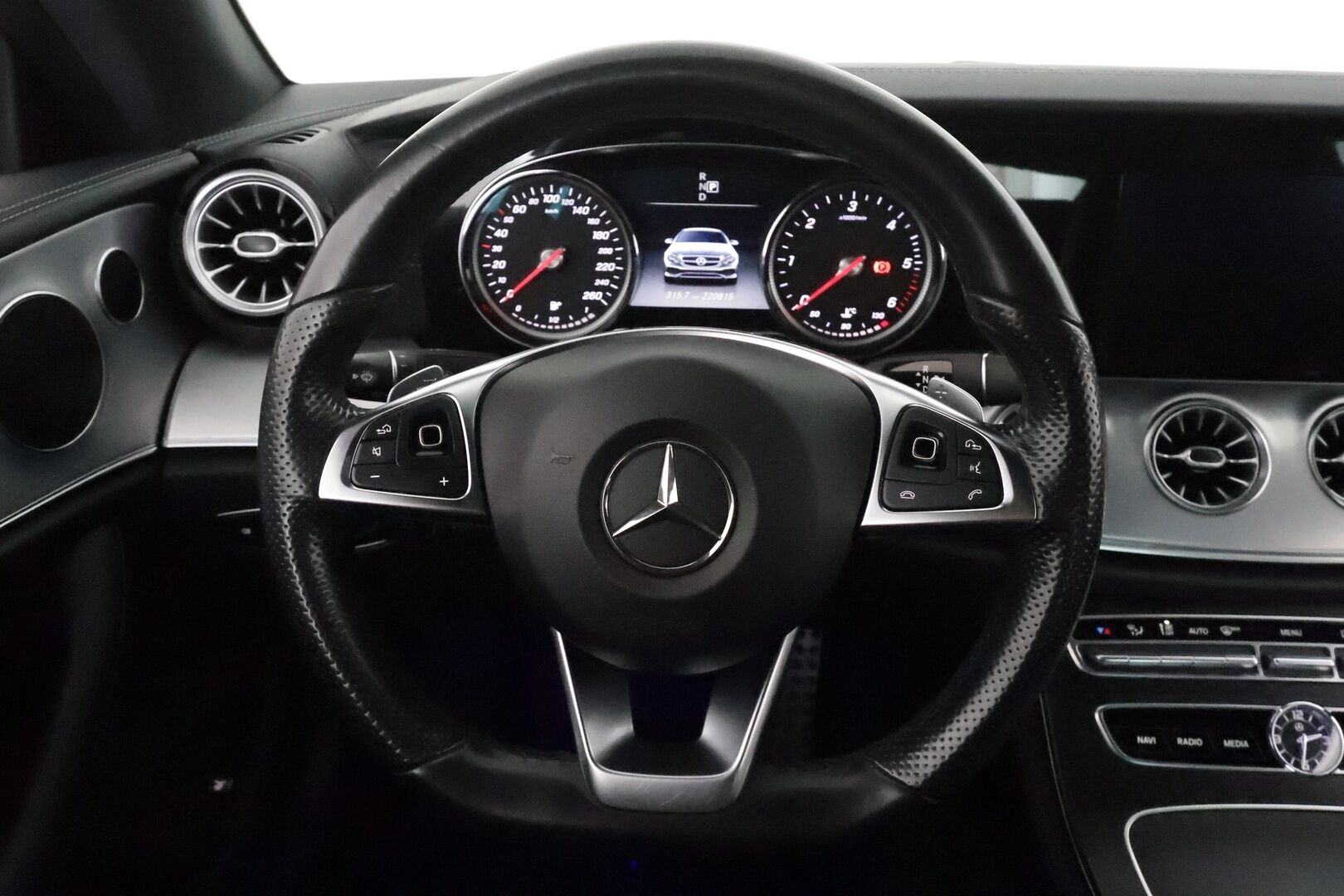 Mercedes-Benz E 2017 220 d 4Matic A Coupé Business AMG *Suomi-auto / Distronic Pro / Multibeam LED / Navi / Lohko / P.kamera*