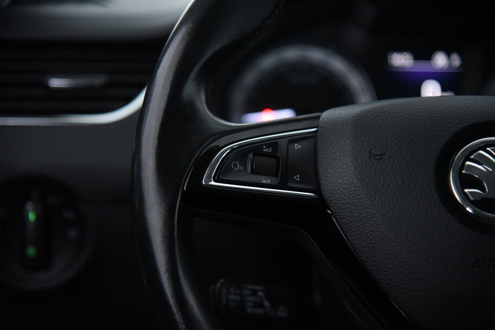 Skoda Octavia 2017 Combi 2,0 TDI 184 4x4 Scout DSG Autom / Adapt. Vakkari / P. Kamera / LED / Koukku - BLIS / P.Tutkat