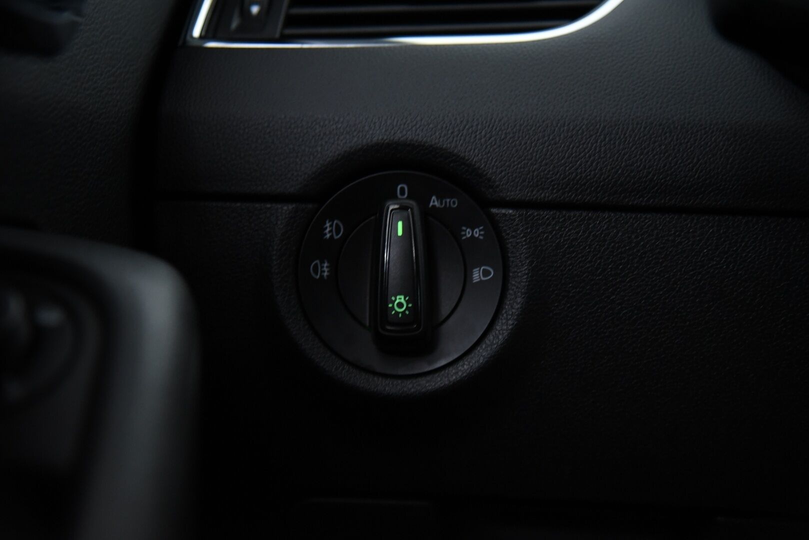 Skoda Octavia 2017 Combi 2,0 TDI 184 4x4 Scout DSG Autom / Adapt. Vakkari / P. Kamera / LED / Koukku - BLIS / P.Tutkat