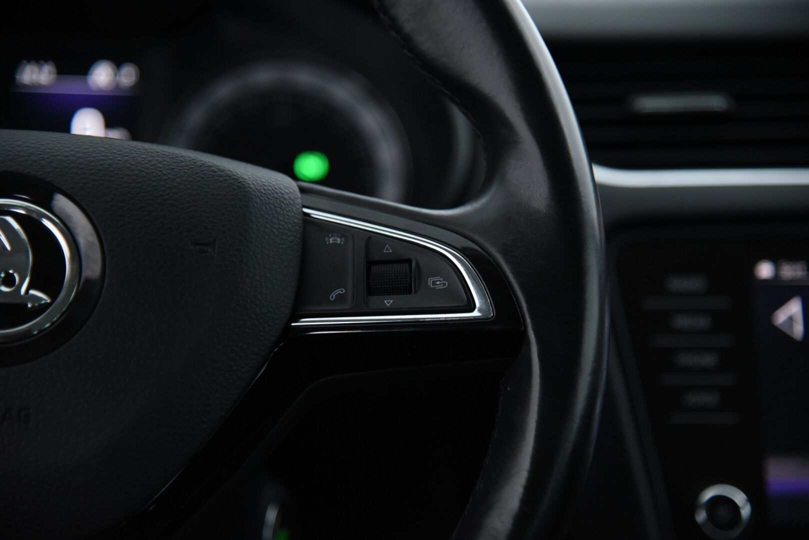 Skoda Octavia 2017 Combi 2,0 TDI 184 4x4 Scout DSG Autom / Adapt. Vakkari / P. Kamera / LED / Koukku - BLIS / P.Tutkat