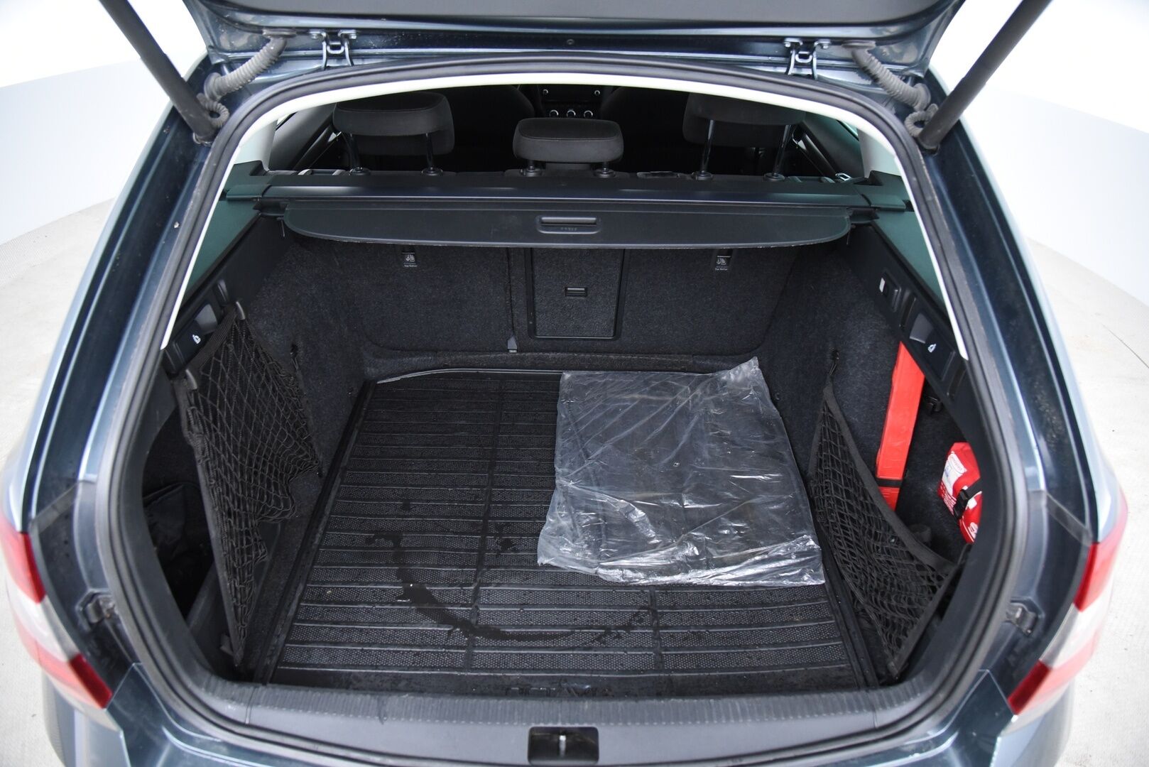 Skoda Octavia 2017 Combi 2,0 TDI 184 4x4 Scout DSG Autom / Adapt. Vakkari / P. Kamera / LED / Koukku - BLIS / P.Tutkat