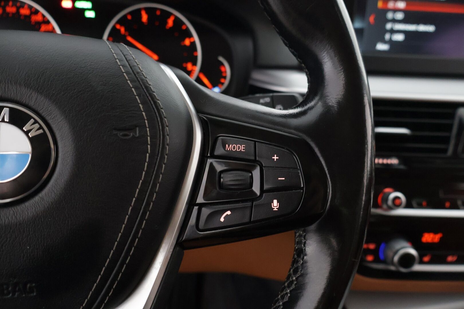 BMW 520 2017 G31 Touring 520d A xDrive Business* Webasto / Vetokoukku / Konjakkinahat* - *Digimittari / My BMW / 2-Omisteinen / Suomi-auto / P-Tutkat / Siisti* - HULLUT JOULUT KORKOTARJOUS 2,49% 