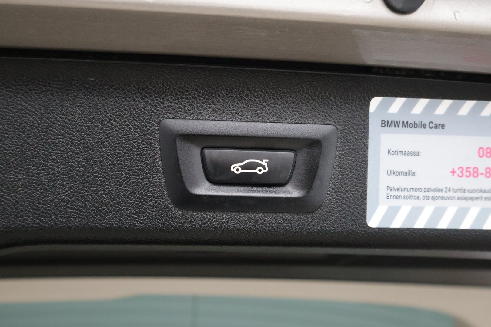 BMW 520 2017 G31 Touring 520d A xDrive Business* Webasto / Vetokoukku / Konjakkinahat* - *Digimittari / My BMW / 2-Omisteinen / Suomi-auto / P-Tutkat / Siisti* - HULLUT JOULUT KORKOTARJOUS 2,49% 