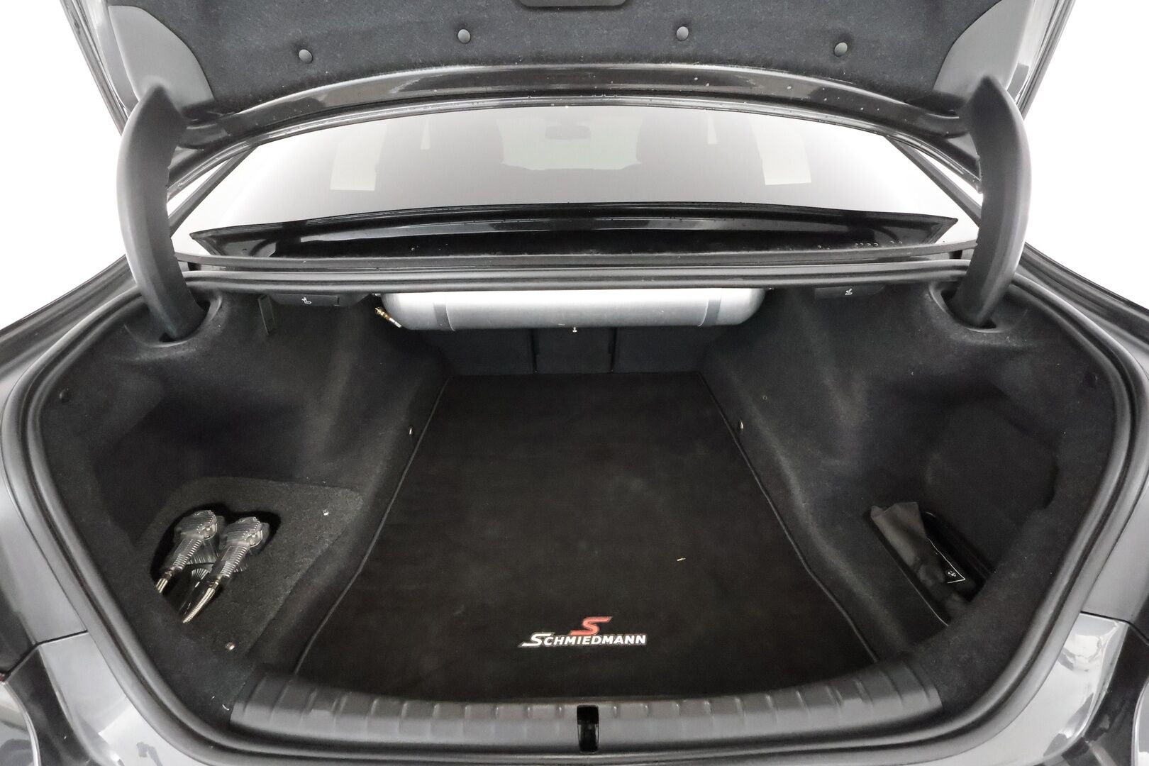 BMW 520 2018 G30 Sedan 520d A xDrive M Sport * K-Sport ilma-alusta / Webasto / Koukku / Sporttinahat / Kamera / LED / Navi * - Suomi-auto / Merkkihuollettu / M-Sport / Shadowline