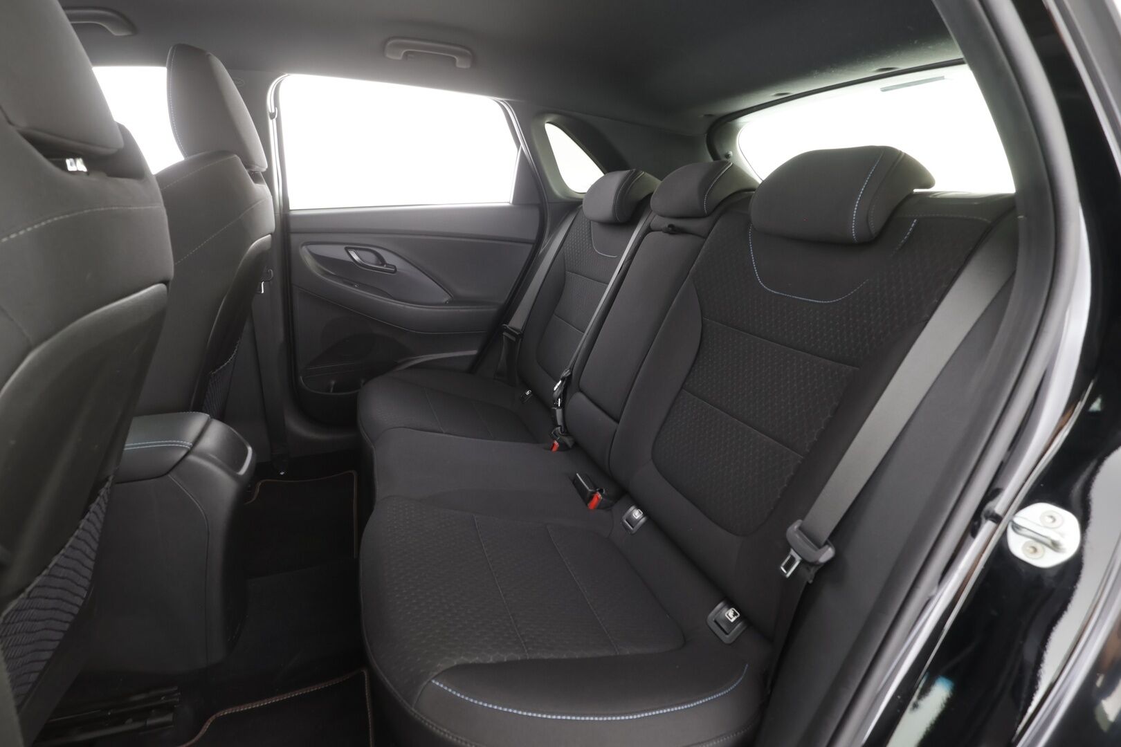 Hyundai i30 5d 2018 N 2,0 T-GDI 6MT - | LED | Webasto | Säädettävä alusta | Rev matching | P.kamera | Navi | Apple & Android | Keyless | Lane assist | Suomiauto | 