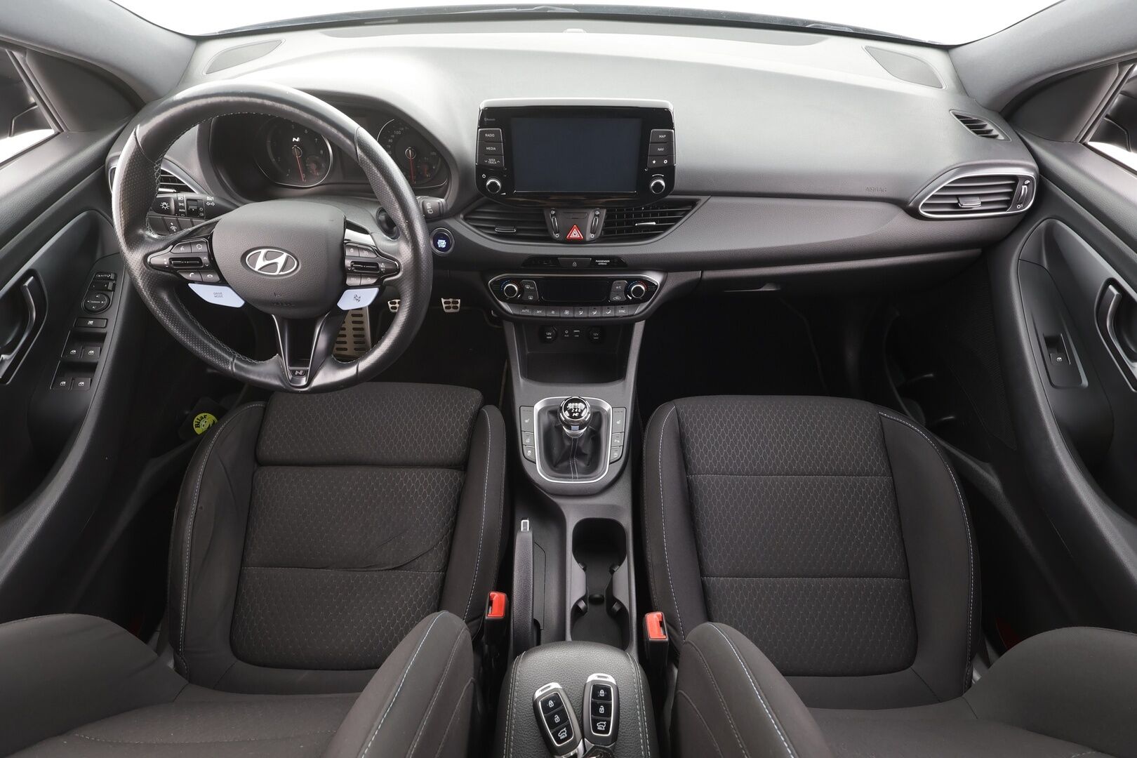Hyundai i30 5d 2018 N 2,0 T-GDI 6MT - | LED | Webasto | Säädettävä alusta | Rev matching | P.kamera | Navi | Apple & Android | Keyless | Lane assist | Suomiauto | 