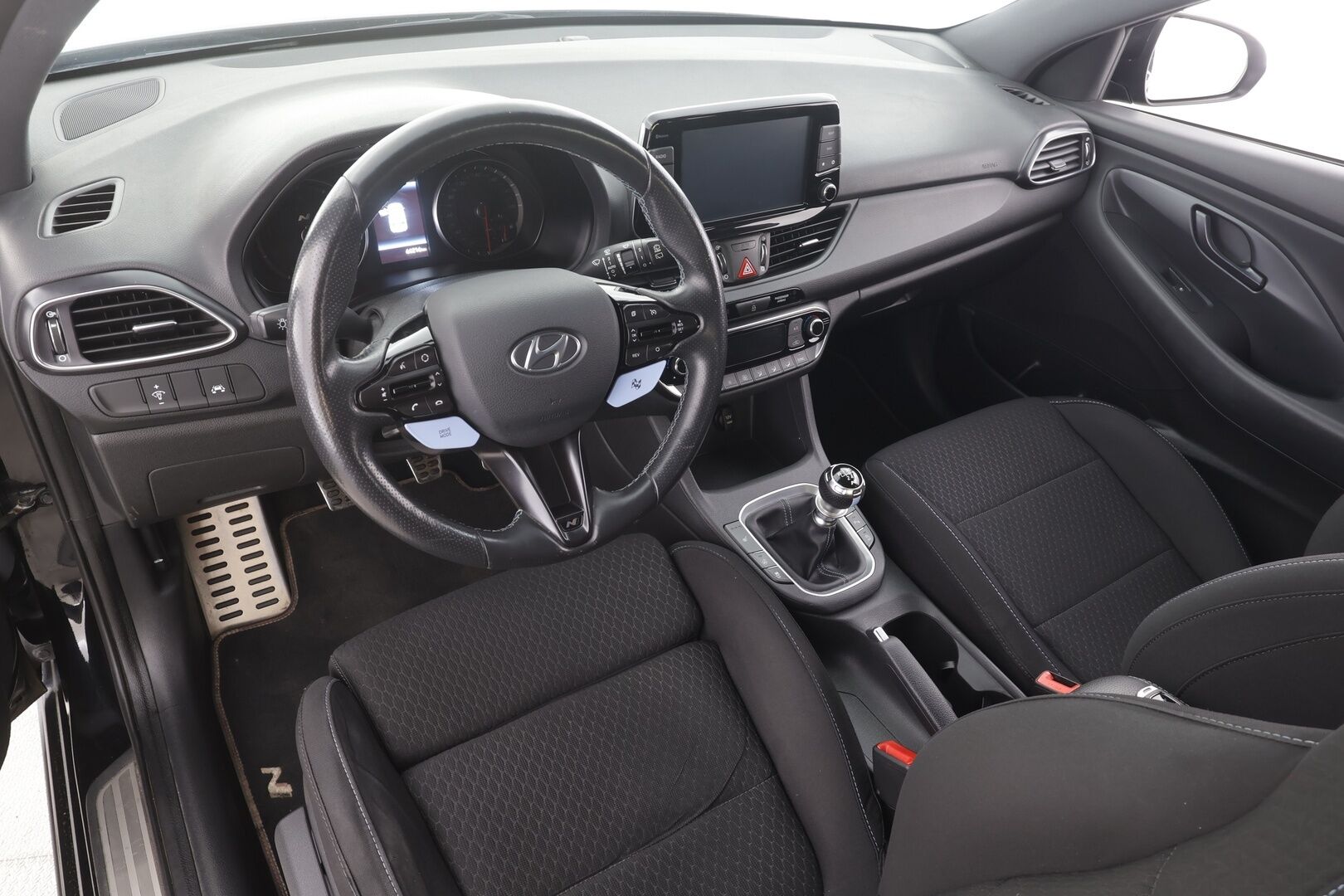 Hyundai i30 5d 2018 N 2,0 T-GDI 6MT - | LED | Webasto | Säädettävä alusta | Rev matching | P.kamera | Navi | Apple & Android | Keyless | Lane assist | Suomiauto | 