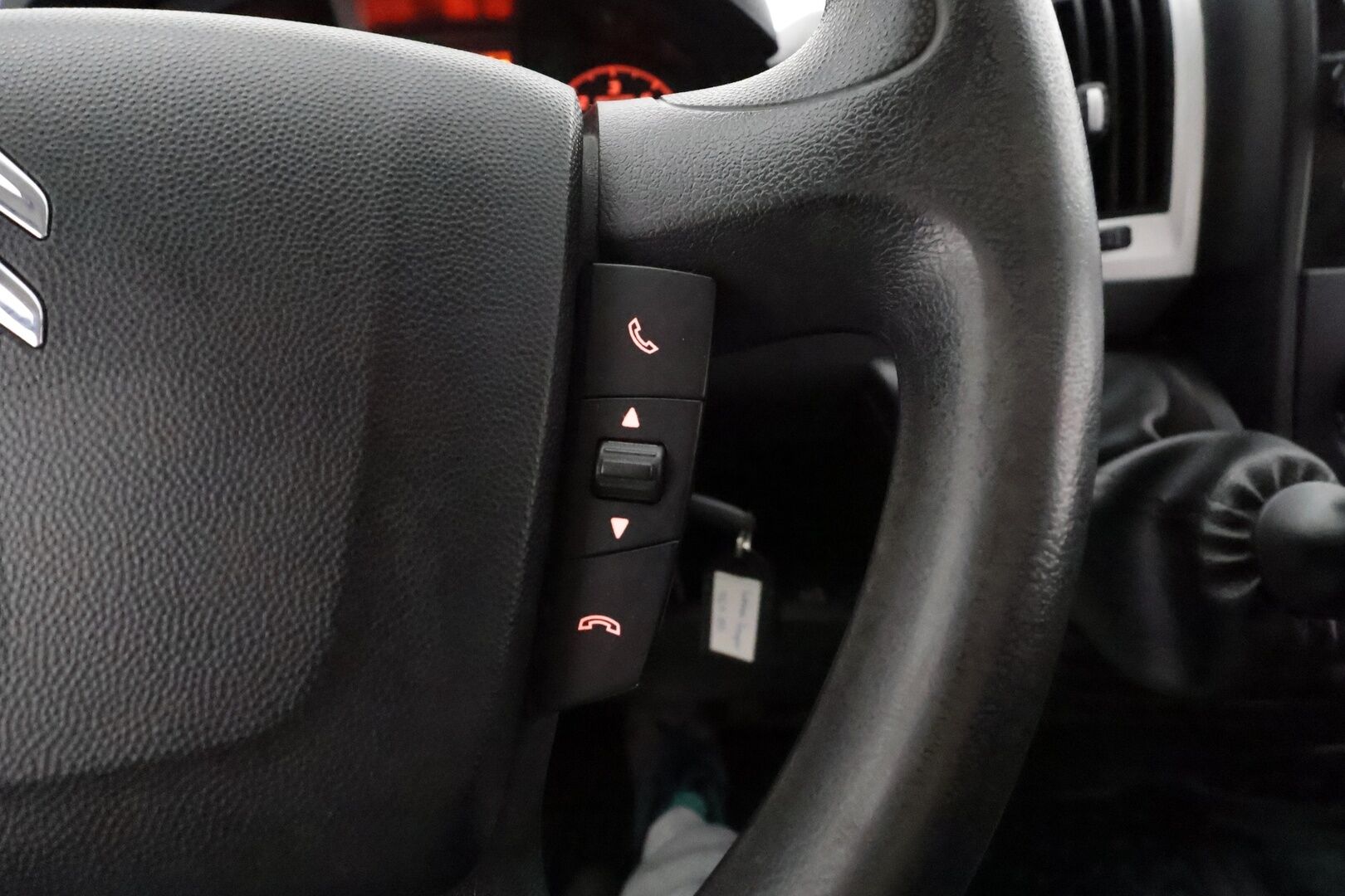 Citroen Jumper 2018 BlueHDi 110 35 L2H1 ** Webasto / Vakkari / Ilmastointi / Bluetooth / Kiinteä Ikkunallinen Väliseinä ** - 1.Om Suomi-auto / Kahdet renkaat