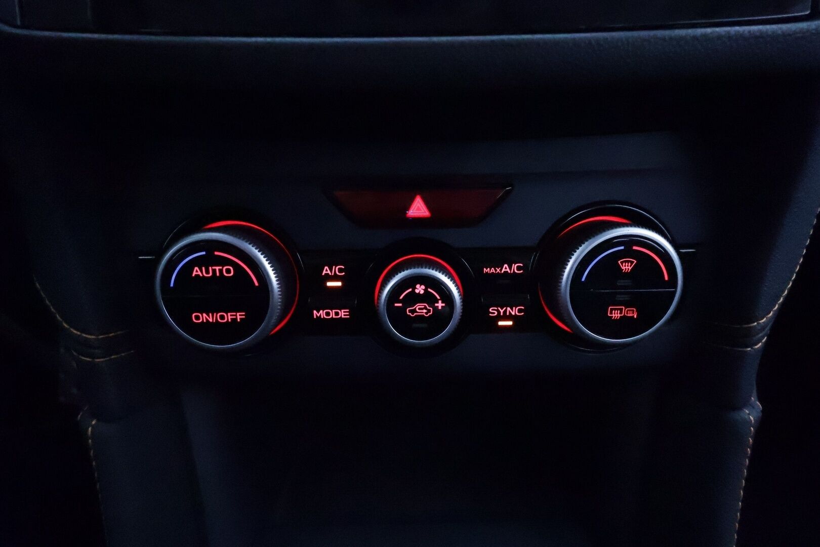 Subaru XV 2018 2,0i Active CVT Summer **ACC / P.kamera / LED / Koukku / Webasto / Apple&Android**