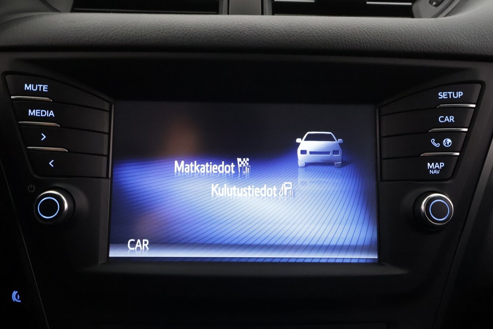 Toyota Avensis 2018 1,8 Valvematic Active Edition Touring Sports Multidrive S - | LED | Koukku | Navi | Lohko + sisälämmitin | P.kamera | Vakkari | Kaistavahti | PCS | Bluetooth | Hyvä huoltokirja | 2x renkaat aluin | 