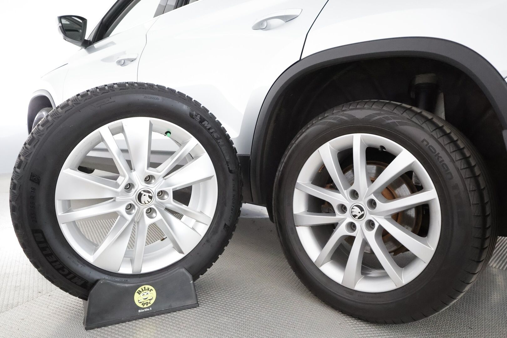 Skoda Kodiaq 2018 2,0TDI 190 4x4 Exclusive**Panorama / 360° Kamera / Ilmastoidut Muistinahat / Adapt.Vakkari / Webasto / Koukku / Canton** - Navi / Kaistavahti / 3-Alueinen / KeylessGO / 2x Renkaat