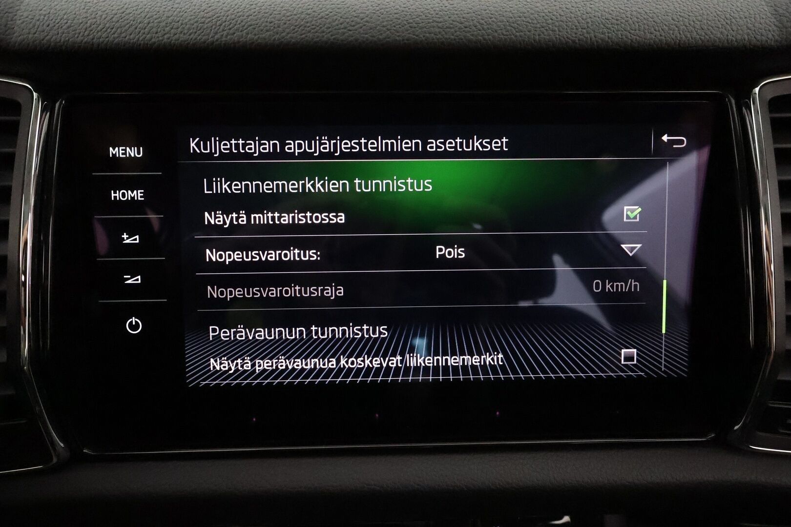 Skoda Kodiaq 2018 2,0TDI 190 4x4 Exclusive**Panorama / 360° Kamera / Ilmastoidut Muistinahat / Adapt.Vakkari / Webasto / Koukku / Canton** - Navi / Kaistavahti / 3-Alueinen / KeylessGO / 2x Renkaat
