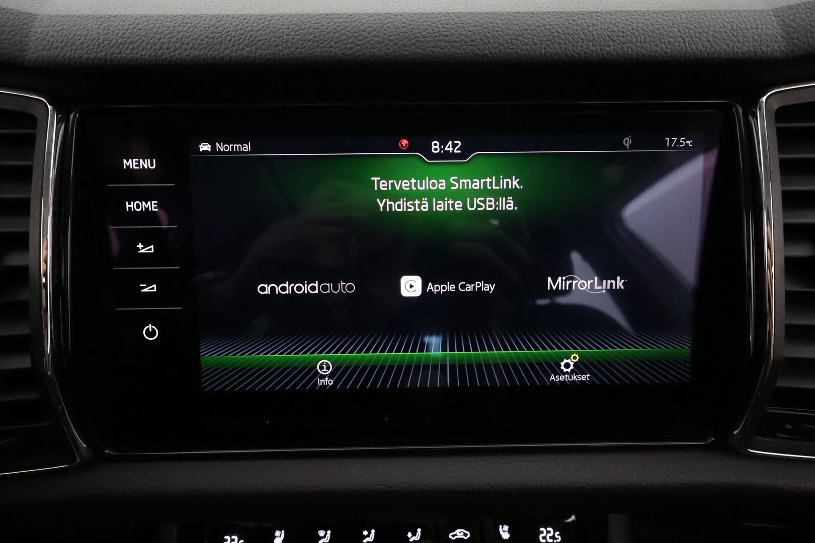 Skoda Kodiaq 2018 2,0TDI 190 4x4 Exclusive**Panorama / 360° Kamera / Ilmastoidut Muistinahat / Adapt.Vakkari / Webasto / Koukku / Canton** - Navi / Kaistavahti / 3-Alueinen / KeylessGO / 2x Renkaat