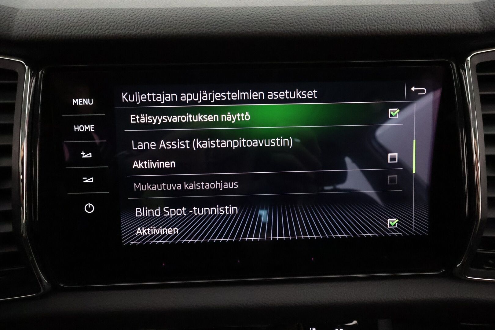 Skoda Kodiaq 2018 2,0TDI 190 4x4 Exclusive**Panorama / 360° Kamera / Ilmastoidut Muistinahat / Adapt.Vakkari / Webasto / Koukku / Canton** - Navi / Kaistavahti / 3-Alueinen / KeylessGO / 2x Renkaat