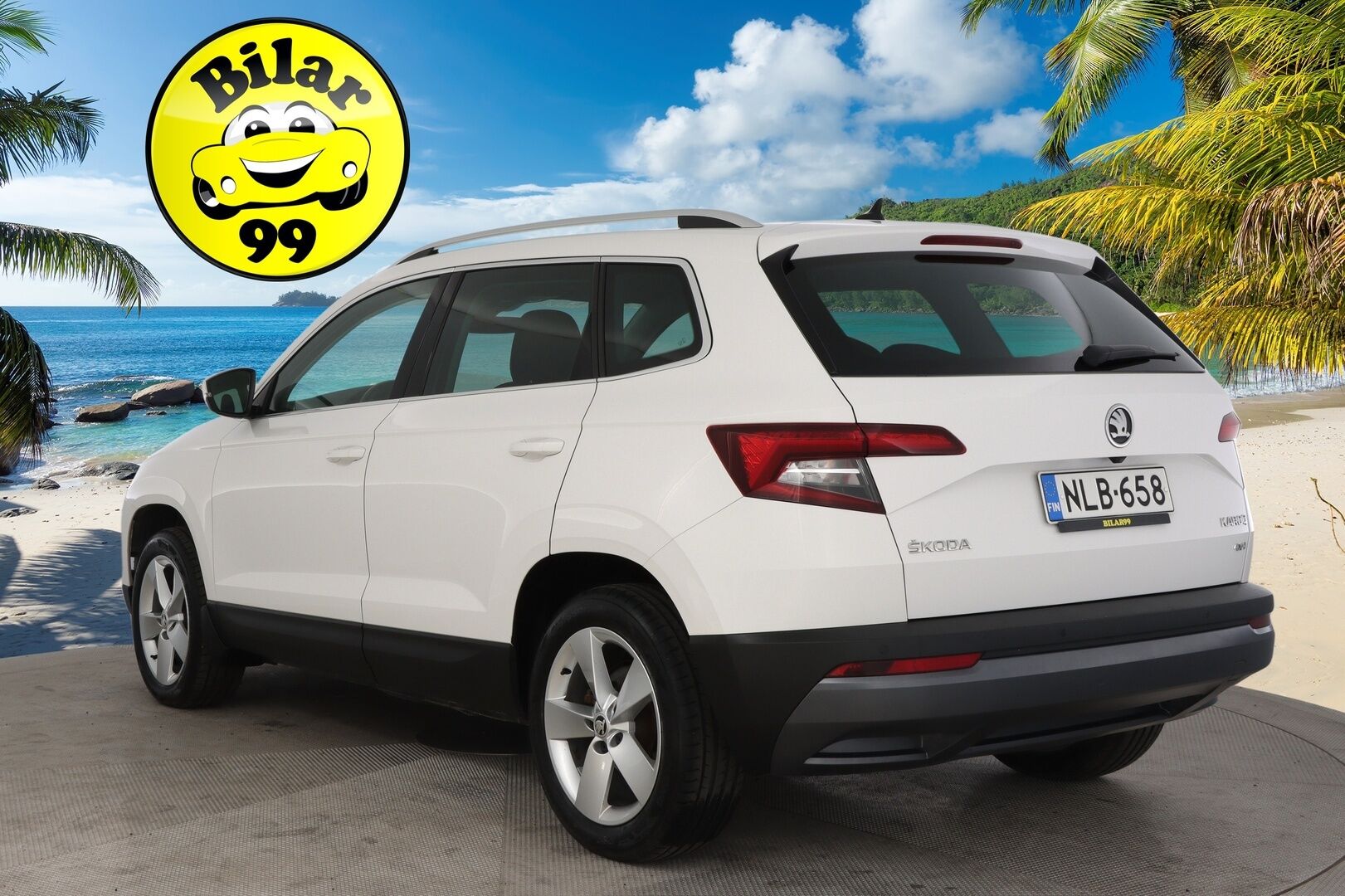 Skoda Karoq 2018 2,0 TDI 150 4x4 Style DSG Autom. *Webasto / ACC / Navi / Koukku / Jakopää tehty!* - *BLIS / Lane Assist / Smartlink / Lämpölasi / 2x Alumiinivanteet hyvillä renkailla*