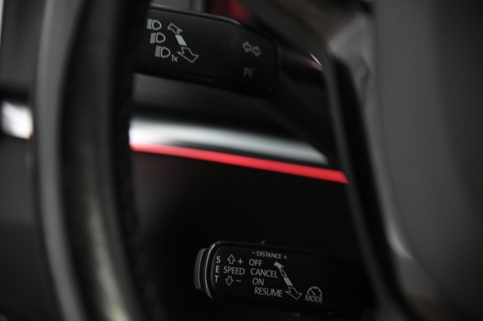 Skoda Karoq 2018 2,0 TDI 150 4x4 Style DSG Autom. *Webasto / ACC / Navi / Koukku / Jakopää tehty!* - *BLIS / Lane Assist / Smartlink / Lämpölasi / 2x Alumiinivanteet hyvillä renkailla* - Osta nyt, maksa vasta ensi vuonna