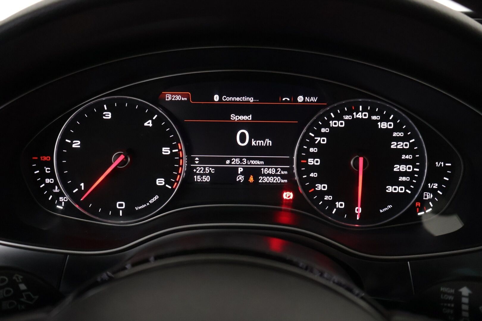 Audi A6 2014 Avant 3,0 V6 TDI 150 kW Edition S tronic Start-Stop - ** Nahka-alcantara / Muistipenkki / Bluetooth / Navi **