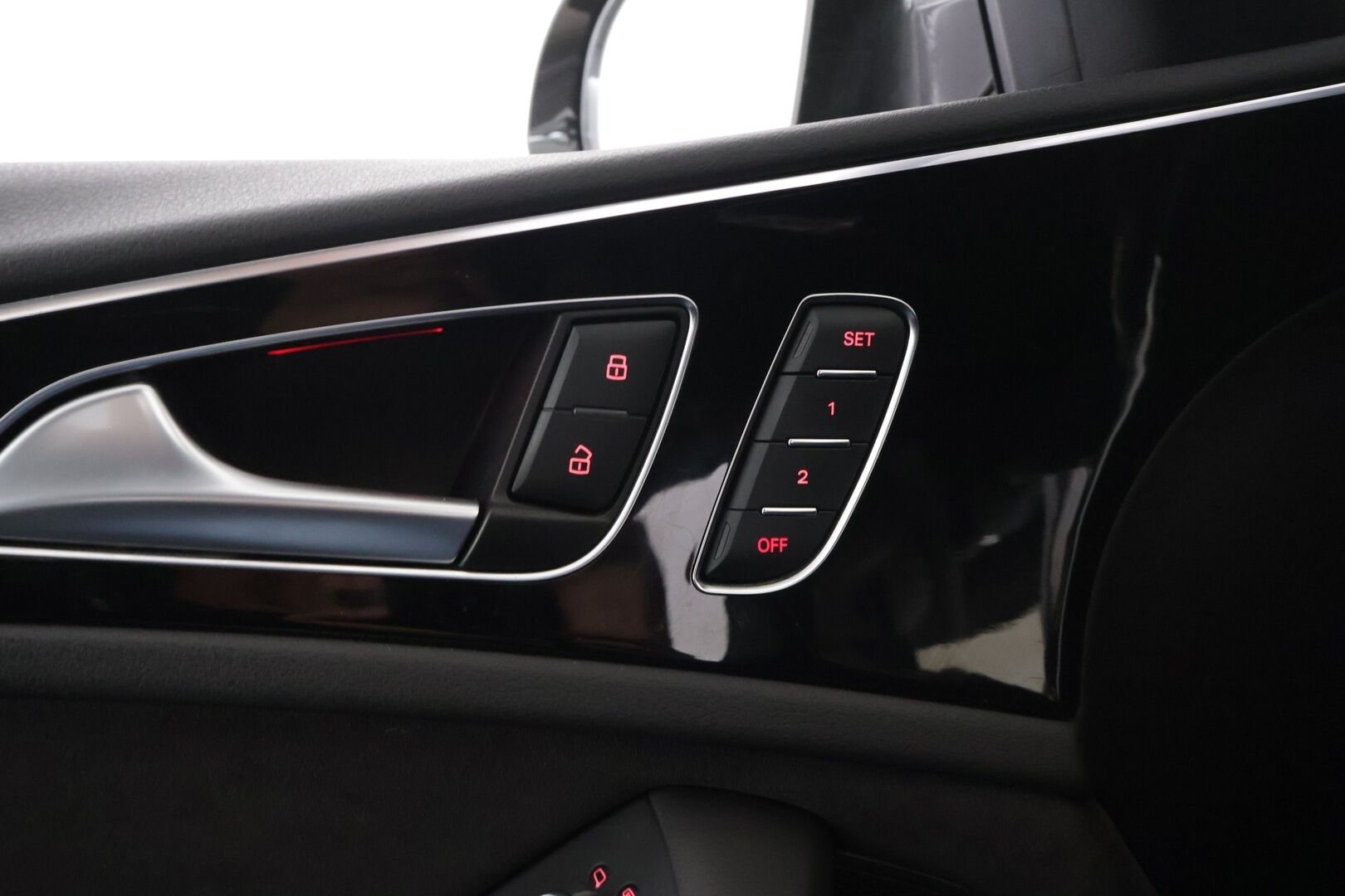 Audi A6 2014 Avant 3,0 V6 TDI 150 kW Edition S tronic Start-Stop - ** Nahka-alcantara / Muistipenkki / Bluetooth / Navi **