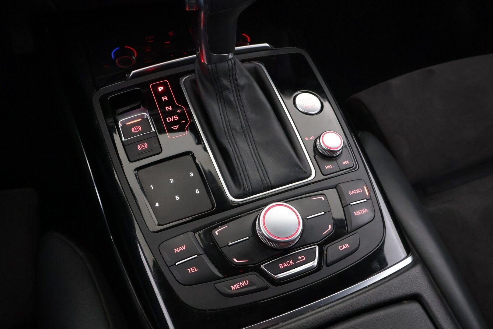 Audi A6 2014 Avant 3,0 V6 TDI 150 kW Edition S tronic Start-Stop - ** Nahka-alcantara / Muistipenkki / Bluetooth / Navi **