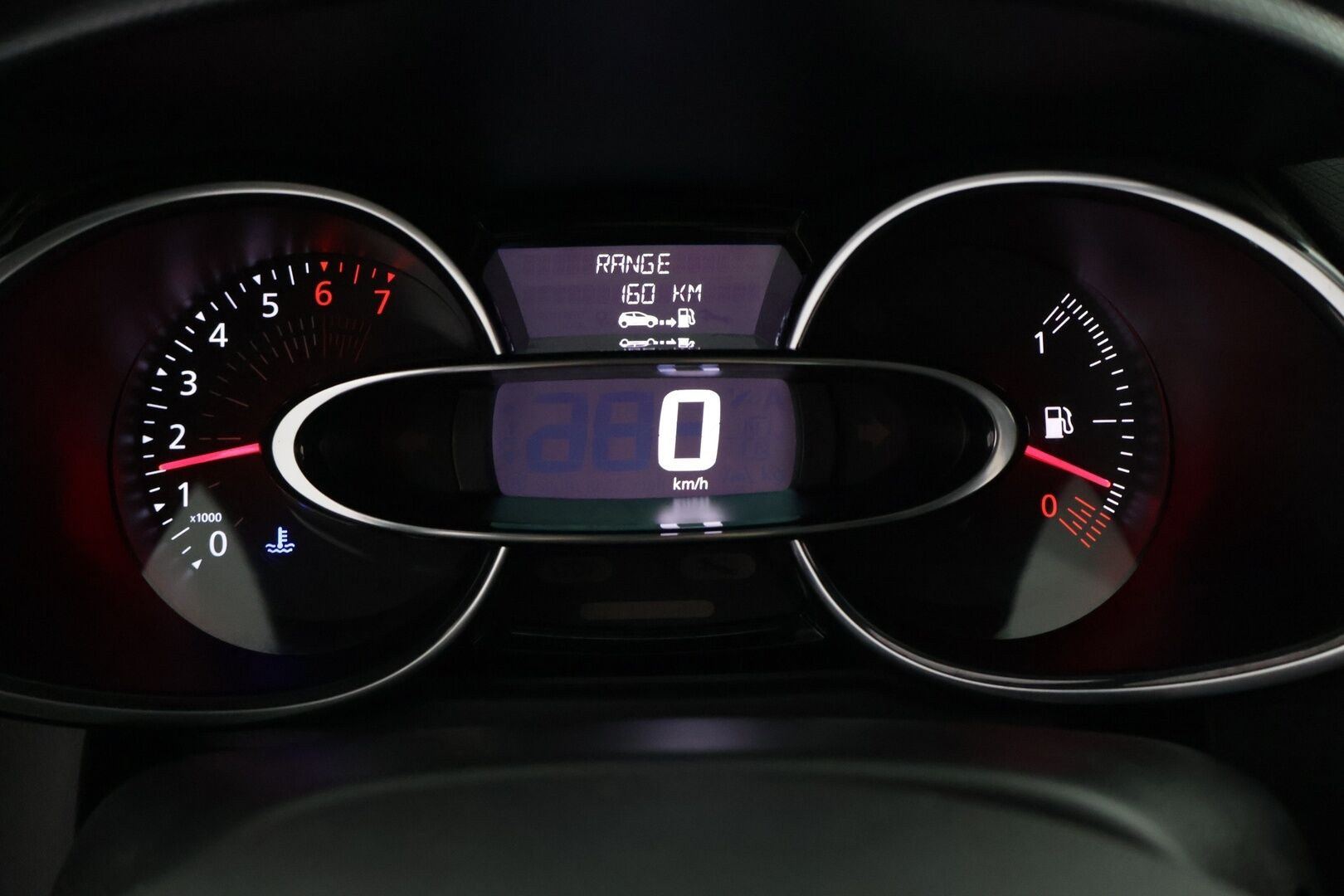 Renault Clio 2019 TCe 90 eco2 Zen - Suomi-auto | Lohko | Vakkari | Penkinlämmittimet | BASS Reflex