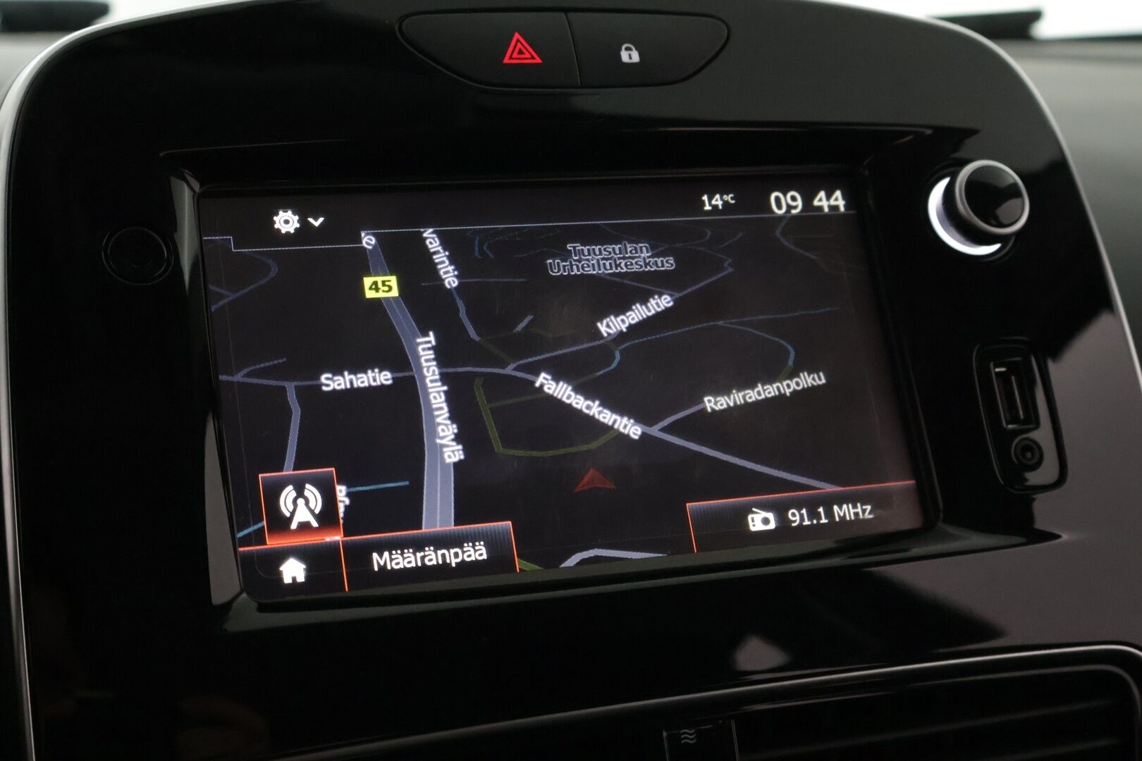 Renault Clio 2019 TCe 90 eco2 Zen - Suomi-auto | Lohko | Vakkari | Penkinlämmittimet | BASS Reflex