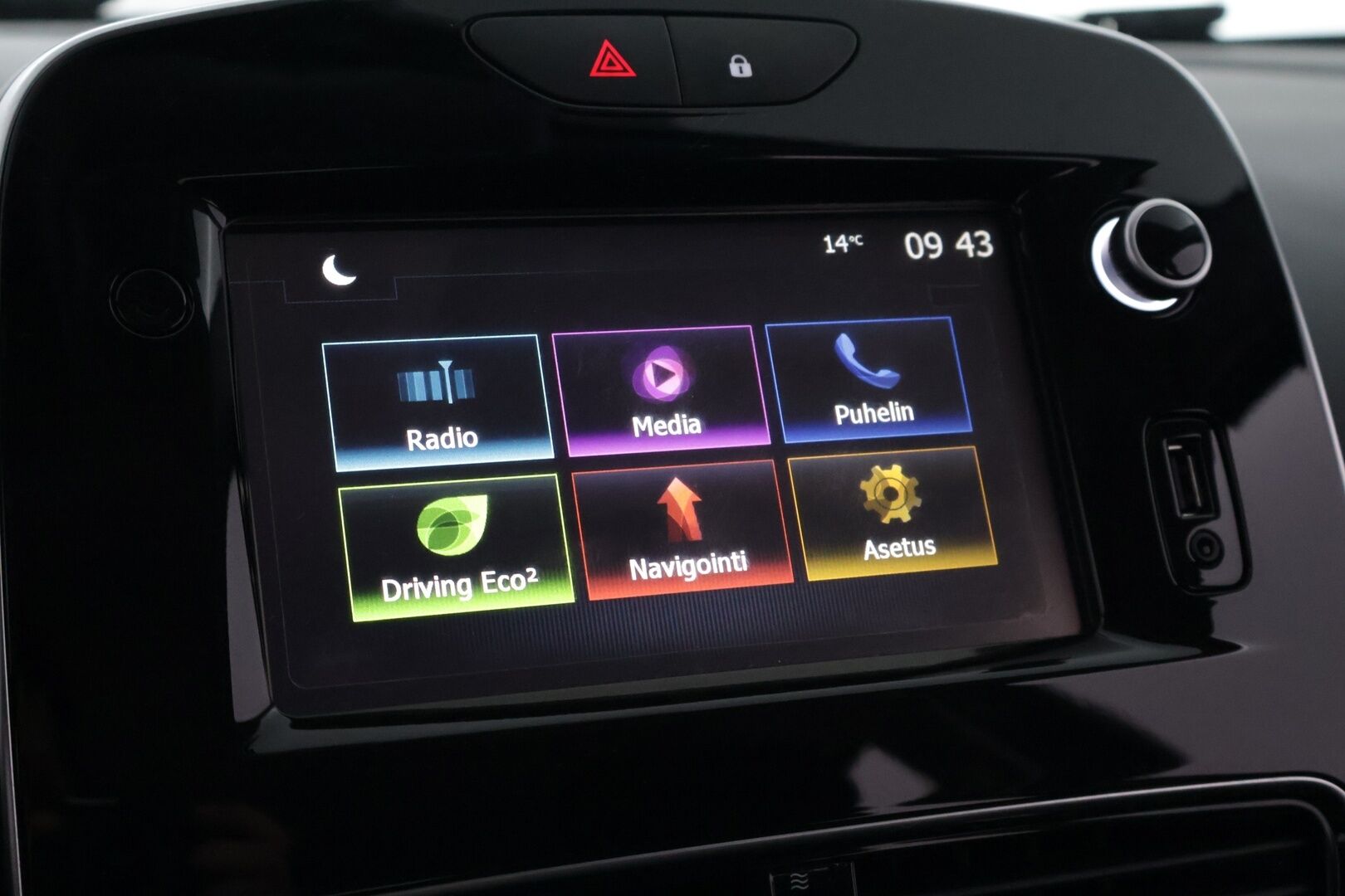 Renault Clio 2019 TCe 90 eco2 Zen - Suomi-auto | Lohko | Vakkari | Penkinlämmittimet | BASS Reflex