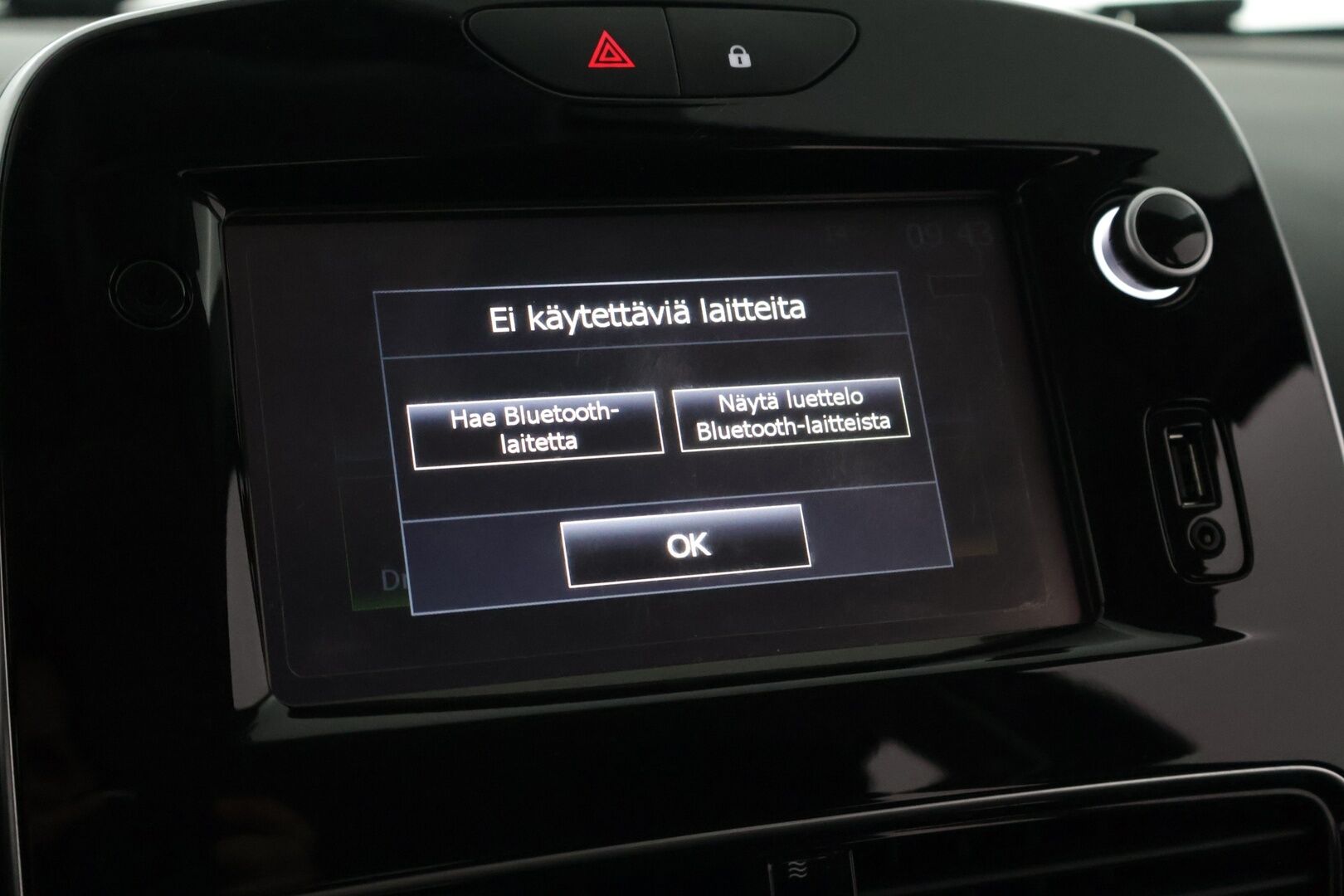 Renault Clio 2019 TCe 90 eco2 Zen - Suomi-auto | Lohko | Vakkari | Penkinlämmittimet | BASS Reflex