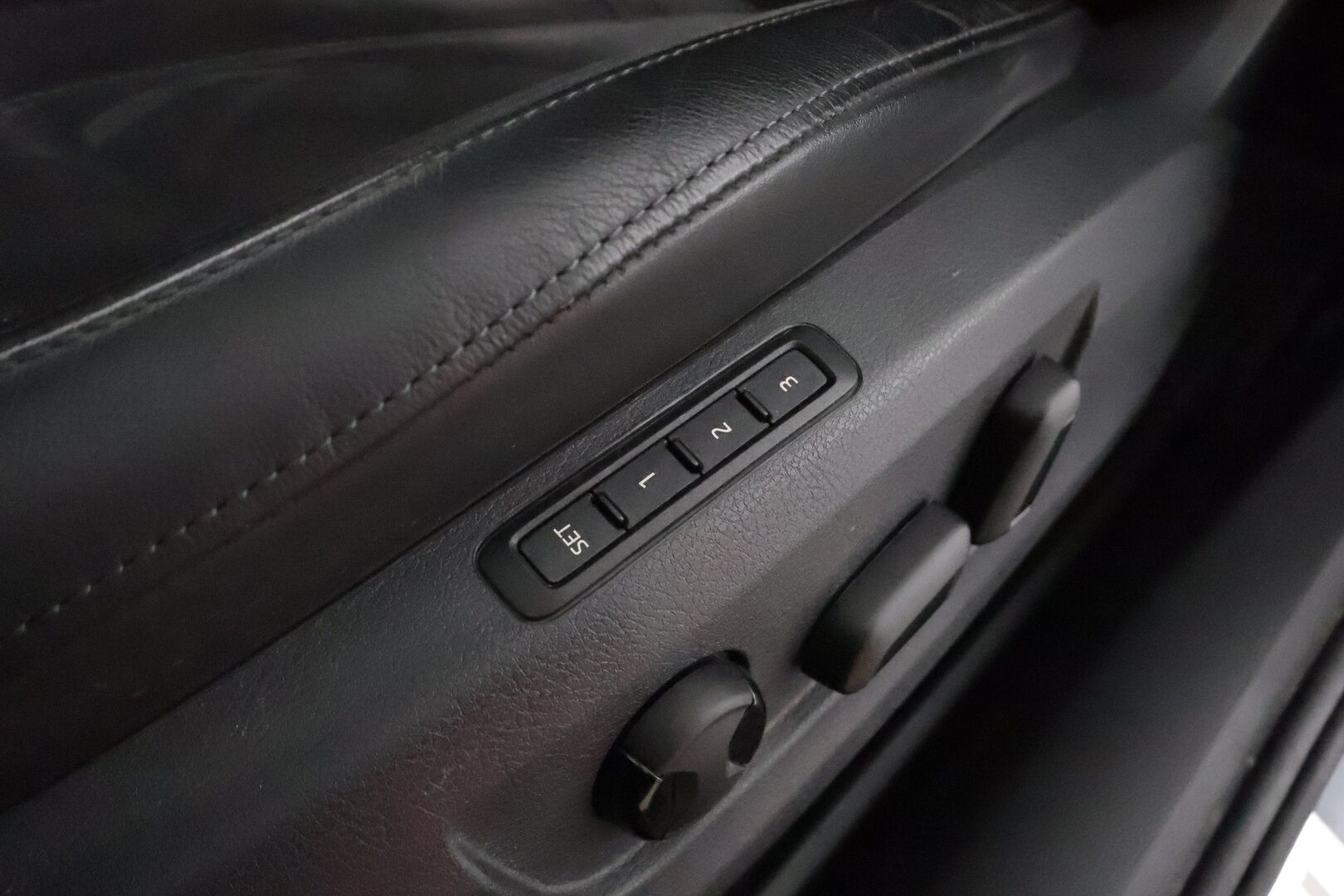 Skoda Superb 2018 Combi 1,4 TSI ACT Style BusinessLine DSG **Webasto / Koukku / ACC / Canton / Xenon / P.Kamera / Muistipenkki** - Suomi-auto / Kahdet Renkaat