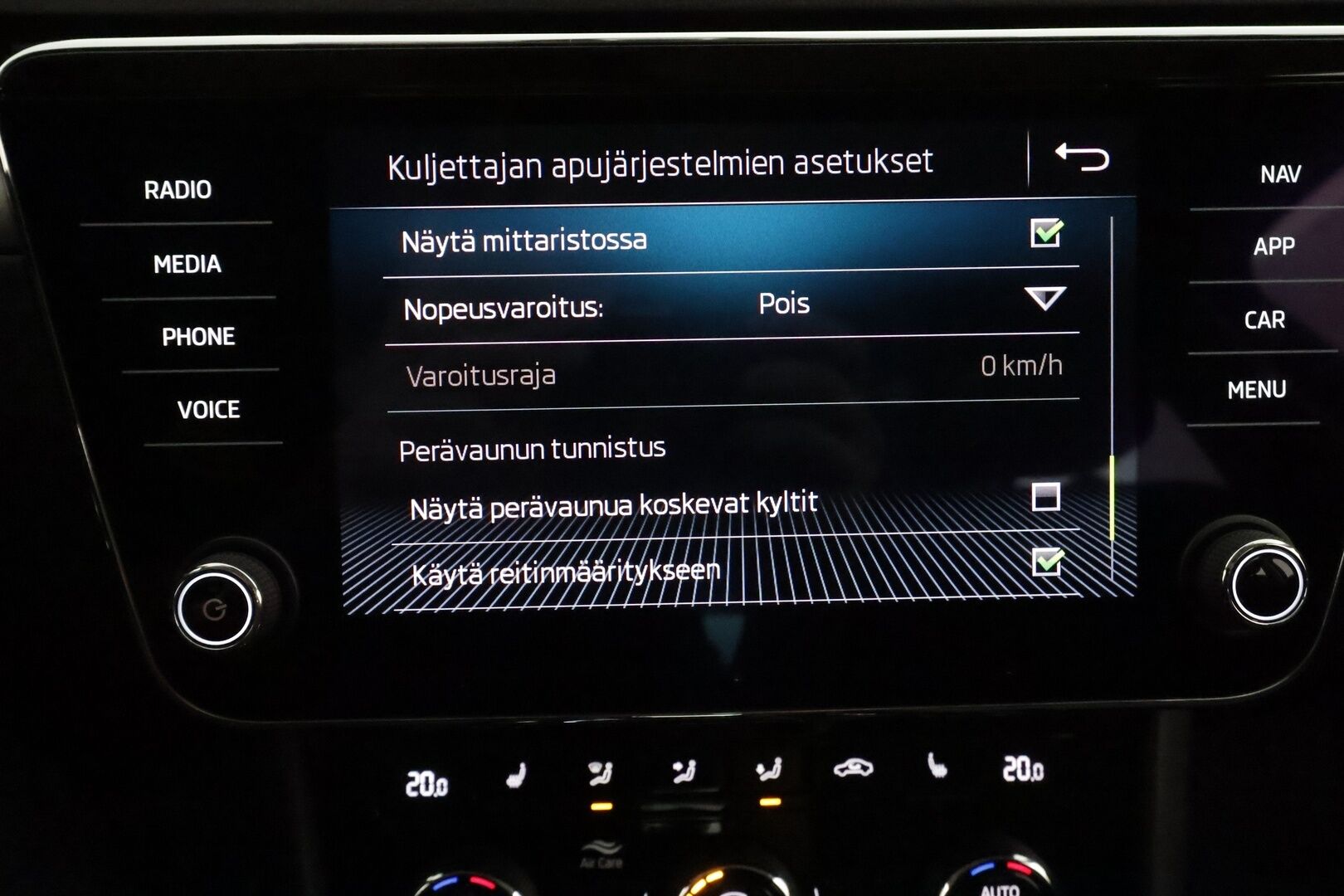 Skoda Superb 2018 Combi 1,4 TSI ACT Style BusinessLine DSG **Webasto / Koukku / ACC / Canton / Xenon / P.Kamera / Muistipenkki** - Suomi-auto / Kahdet Renkaat